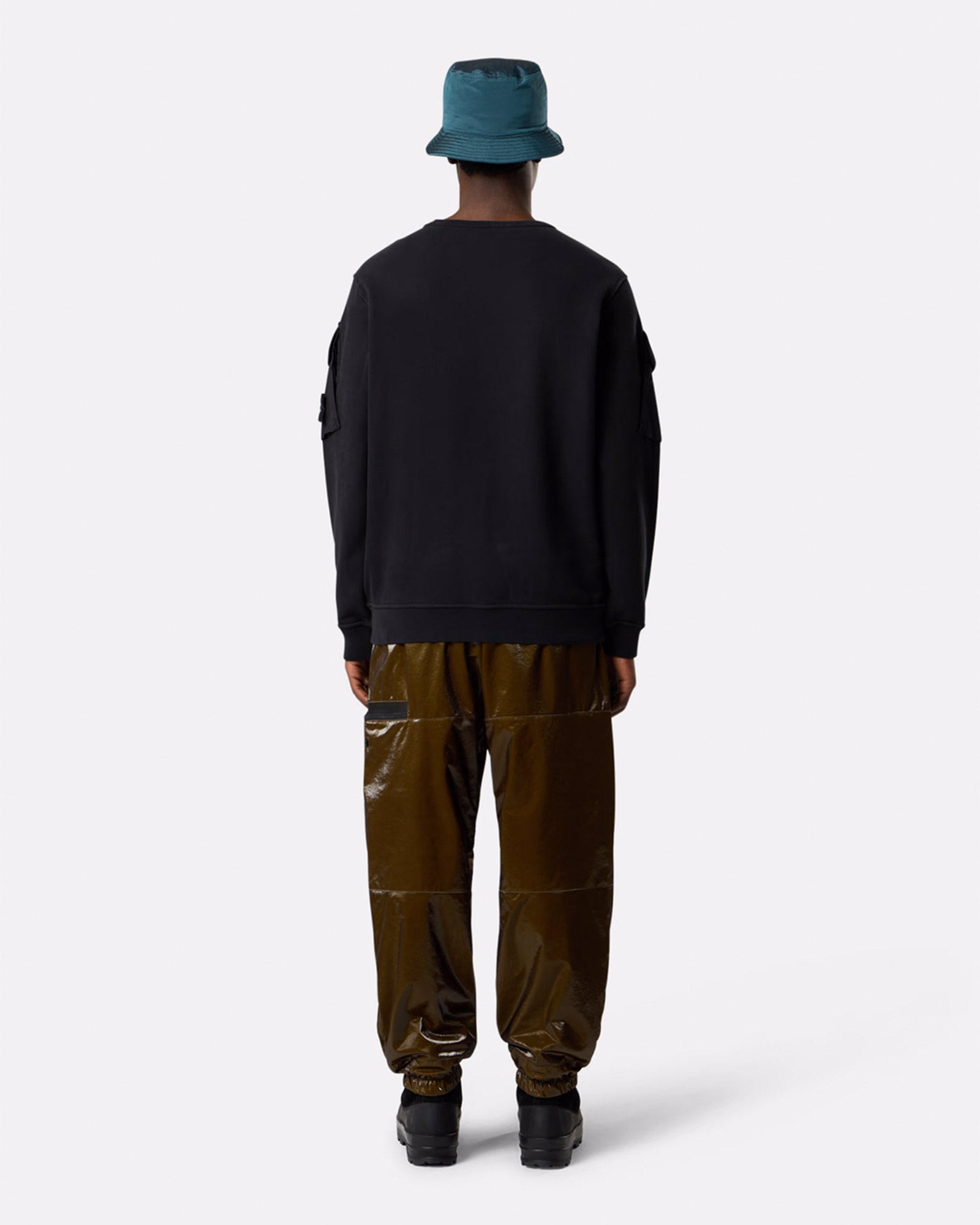 STONE ISLAND・ストーンアイランド - スウェット BRUSHED ORGANIC COTTON FLEECE SWEATSHIRT/ BLACK