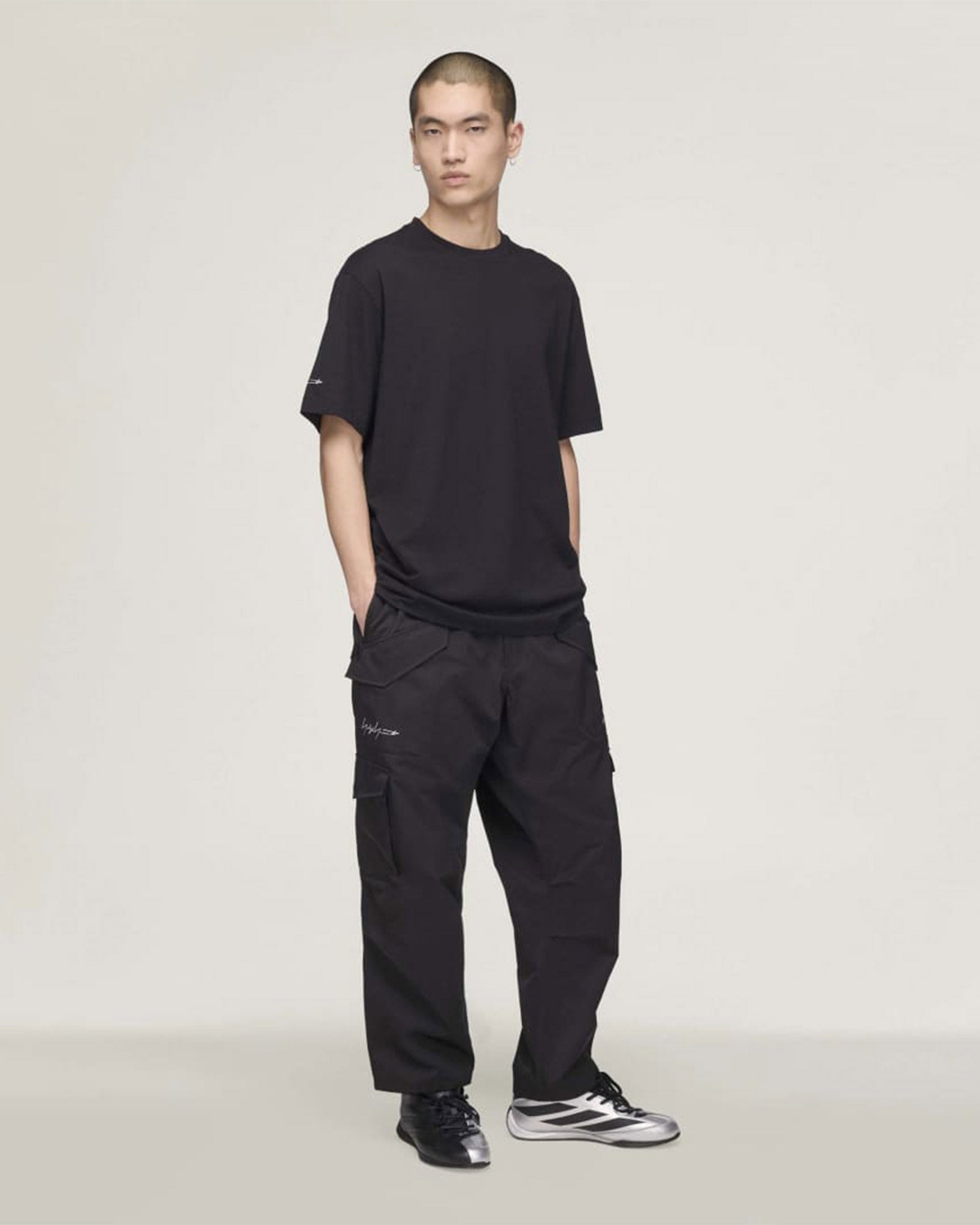 Y-3・weissly -  "Y-3 MERCEDES - AMG PETRONAS FORMULA 1 TEAM CHAOS LOGO SHORT SLEEVE TEE" /  BLACK