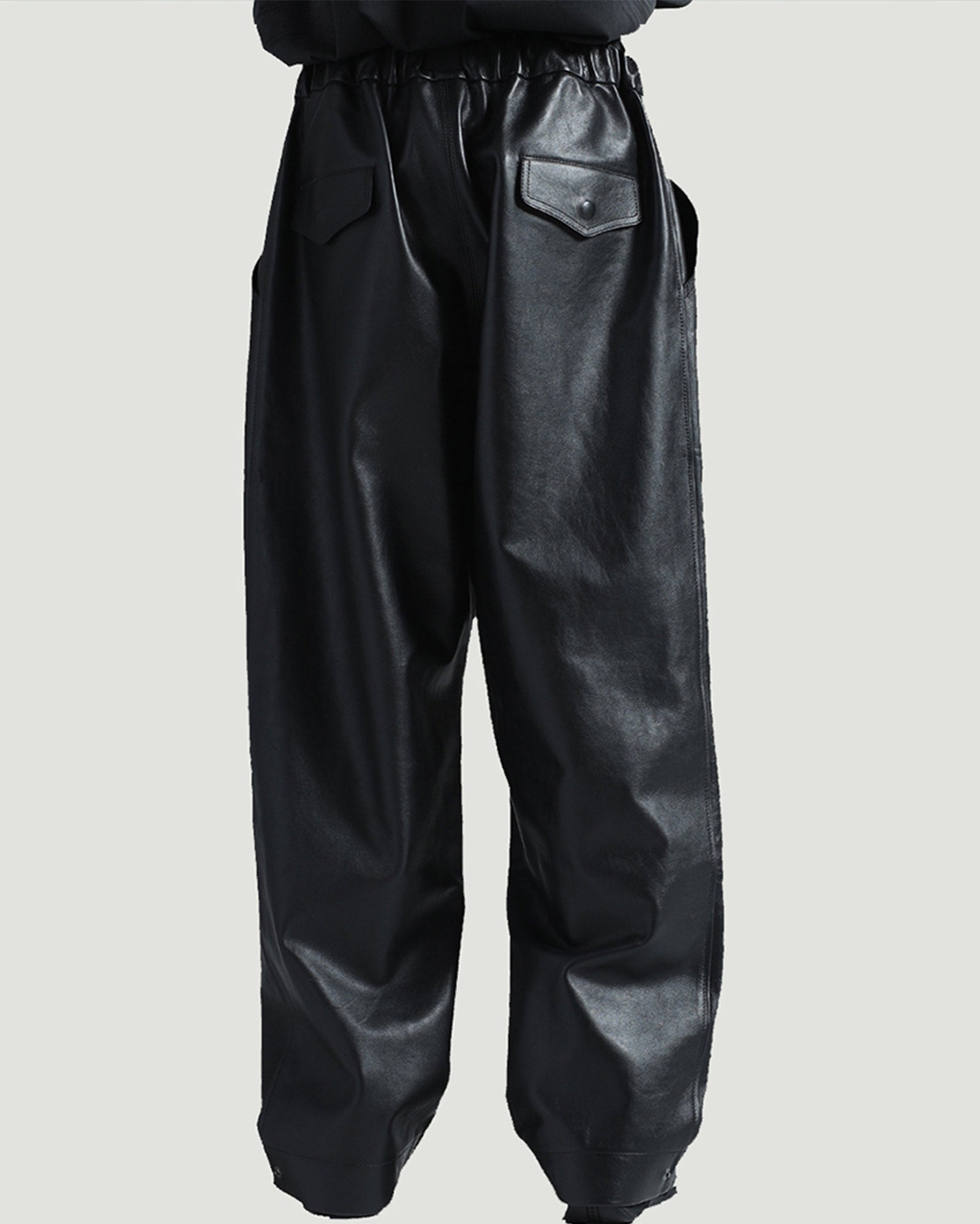Y-3・weissly -  ”Y-3 MERCEDES - AMG PETRONAS FORMULA 1 TEAM LEATHER RACING PANTS” /  BLACK