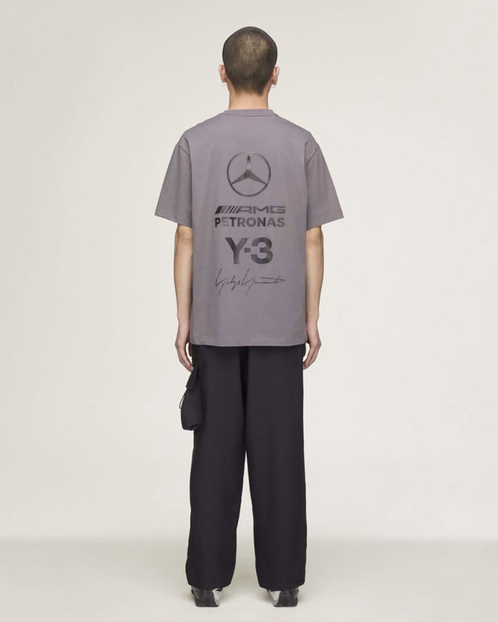 Y-3 MERCEDES - AMG PETRONAS FORMULA 1 TEAM LOGO STACK SHORT SLEEVE 