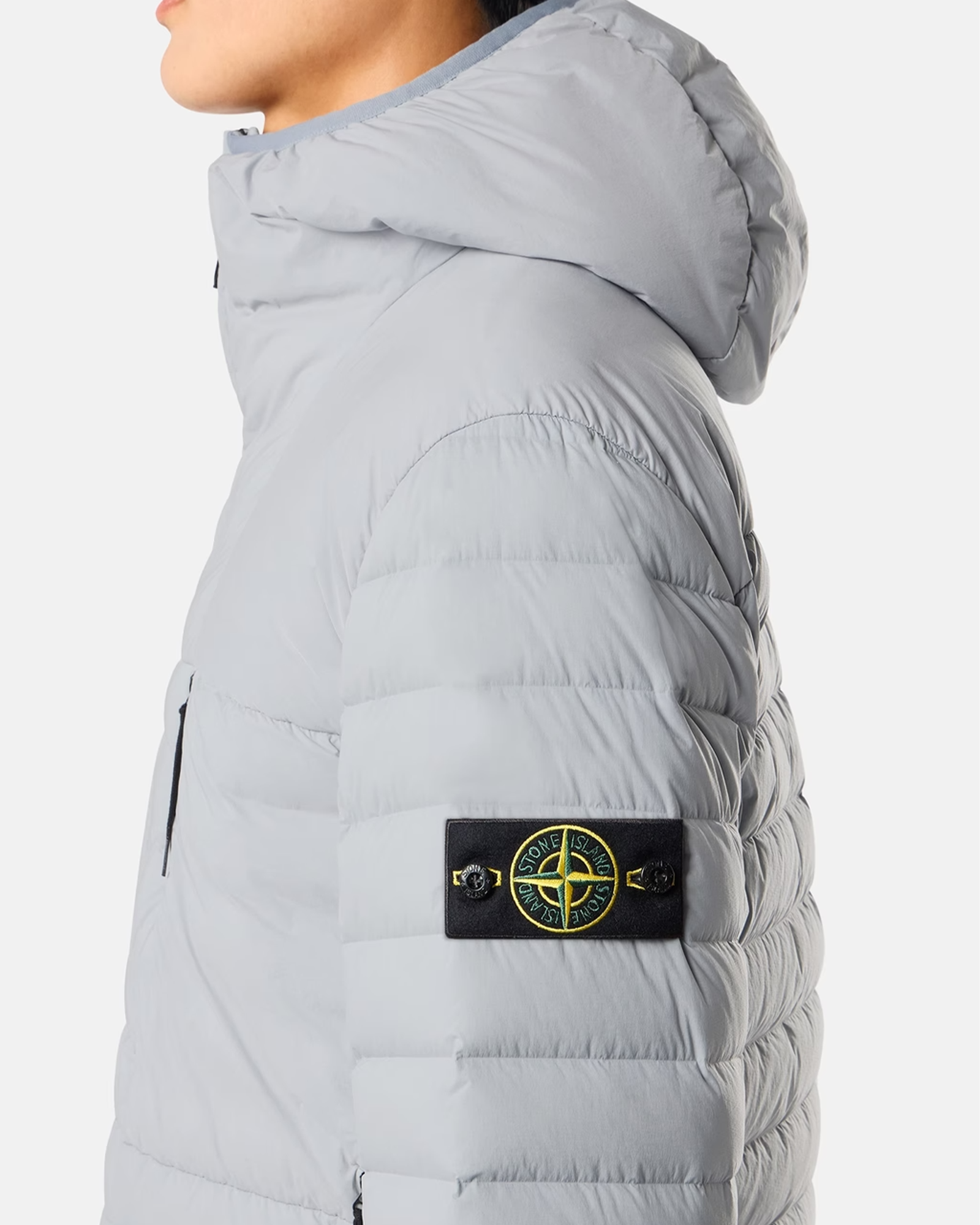 STONE ISLAND・ストーンアイランド - ダウンジャケット "SEAMLESS TUNNEL NYLON DOWN-TC JACKET 26AW-4100107" / ASH GREY