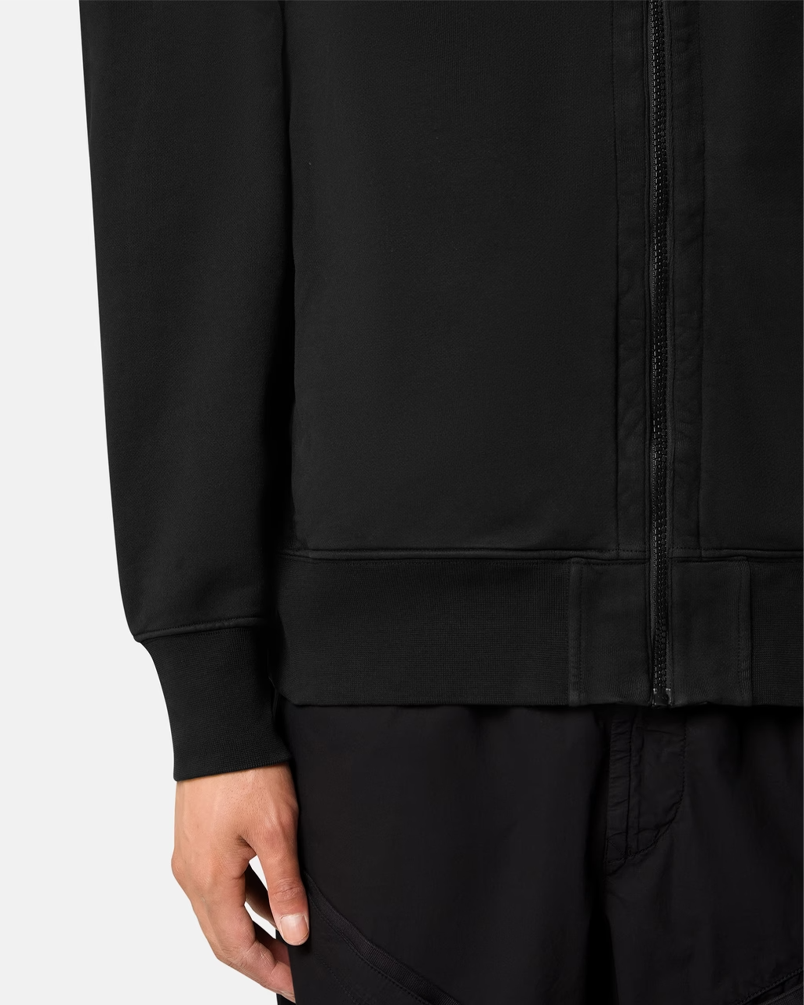 STONE ISLAND・ストーンアイランド - パーカー・フーディ "ORGANIC COTTON FLEECE 26AW-6100009"  / BLACK