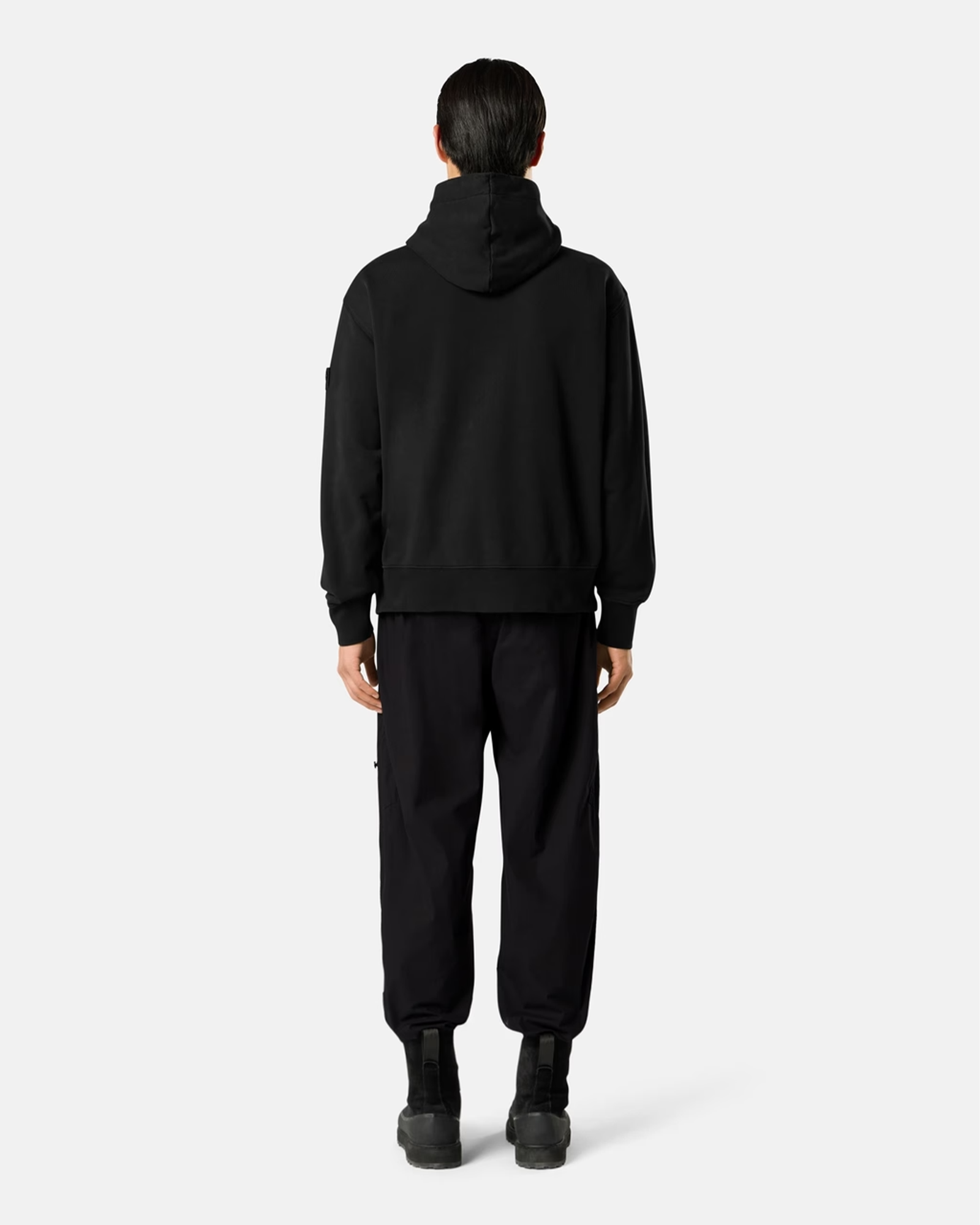 STONE ISLAND・ストーンアイランド - パーカー・フーディ "ORGANIC COTTON FLEECE 26AW-6100009"  / BLACK
