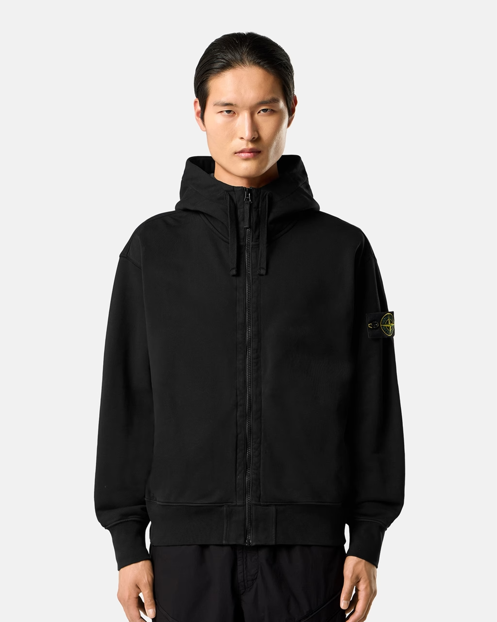 STONE ISLAND・ストーンアイランド - パーカー・フーディ "ORGANIC COTTON FLEECE 26AW-6100009"  / BLACK