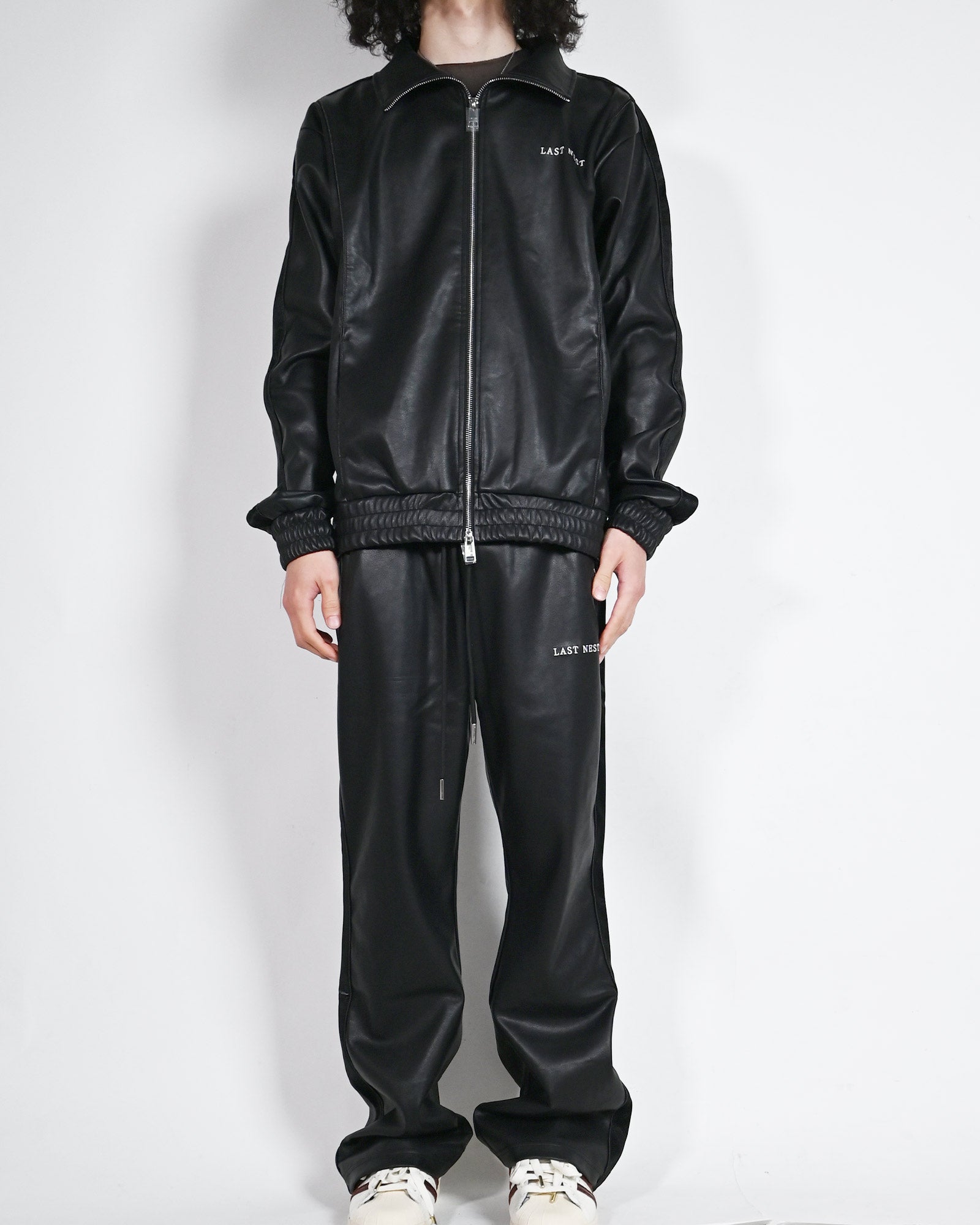 LAST NEST・ラストネスト - ジャージ・トラックパンツ FAUX LEATHER TRACK PANTS / BLACK