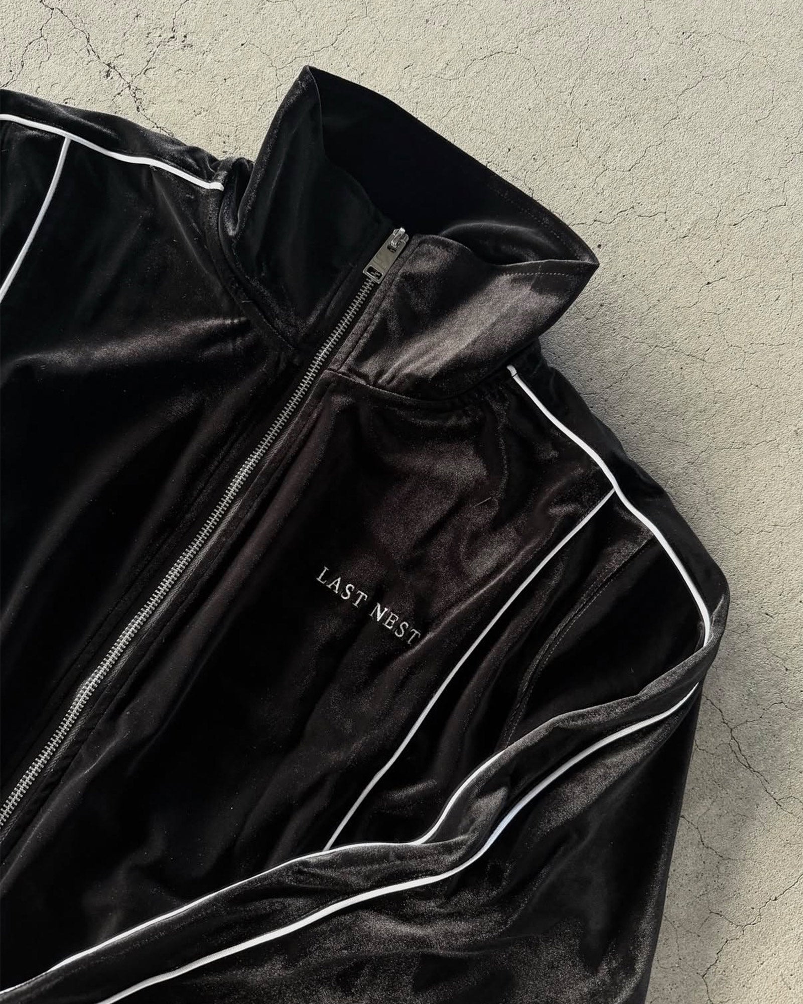 LAST NEST・ラストネスト - トップス VELVET TRACK JACKET V3 / BLACK