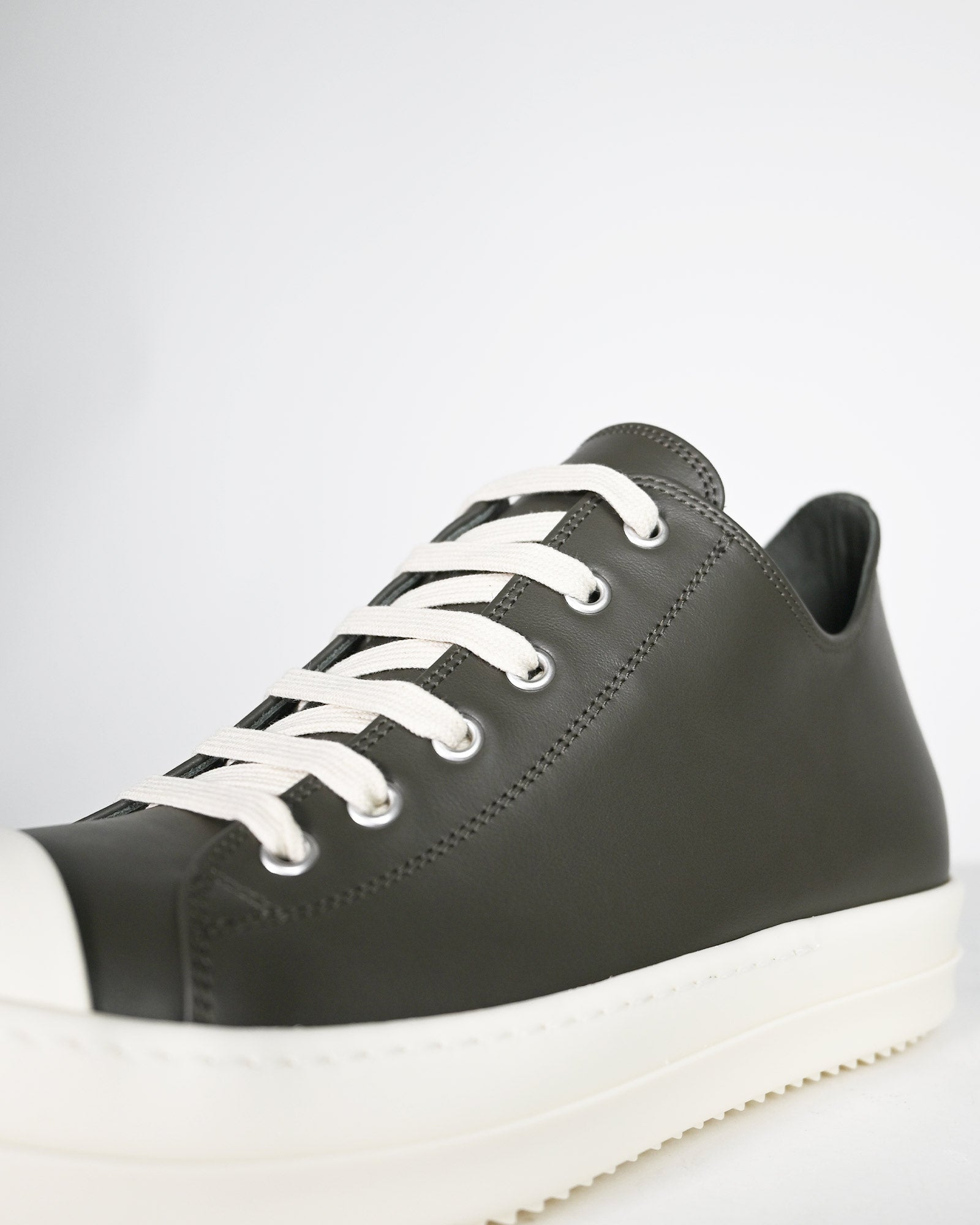 RICK OWENS・リック オウエンス - ローカットスニーカー LOW SNEAKS / BLACK