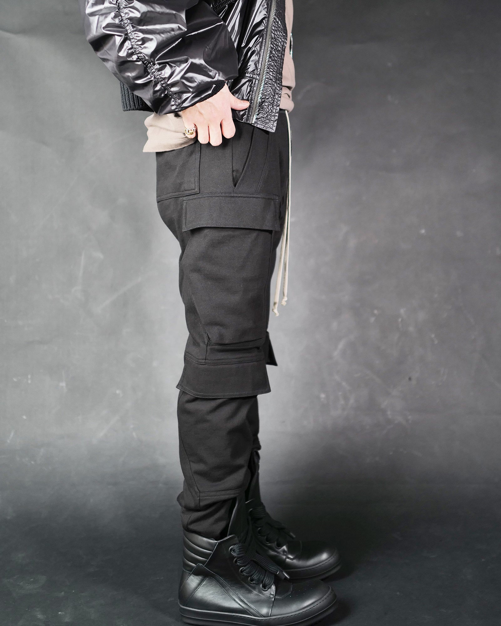 MASTODON MEGACARGO / BLACK | detail-online-store