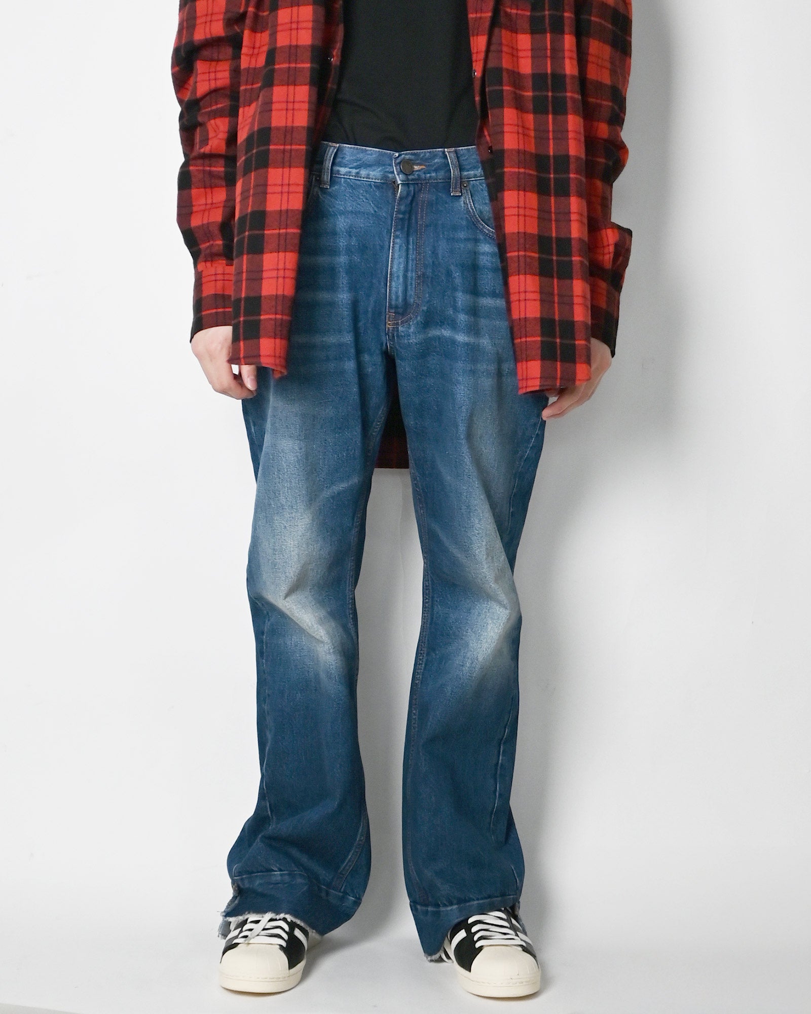 VETEMENTS・ヴェトモン - デニムパンツ BOOTCUT JEANS / WASHED BLUE