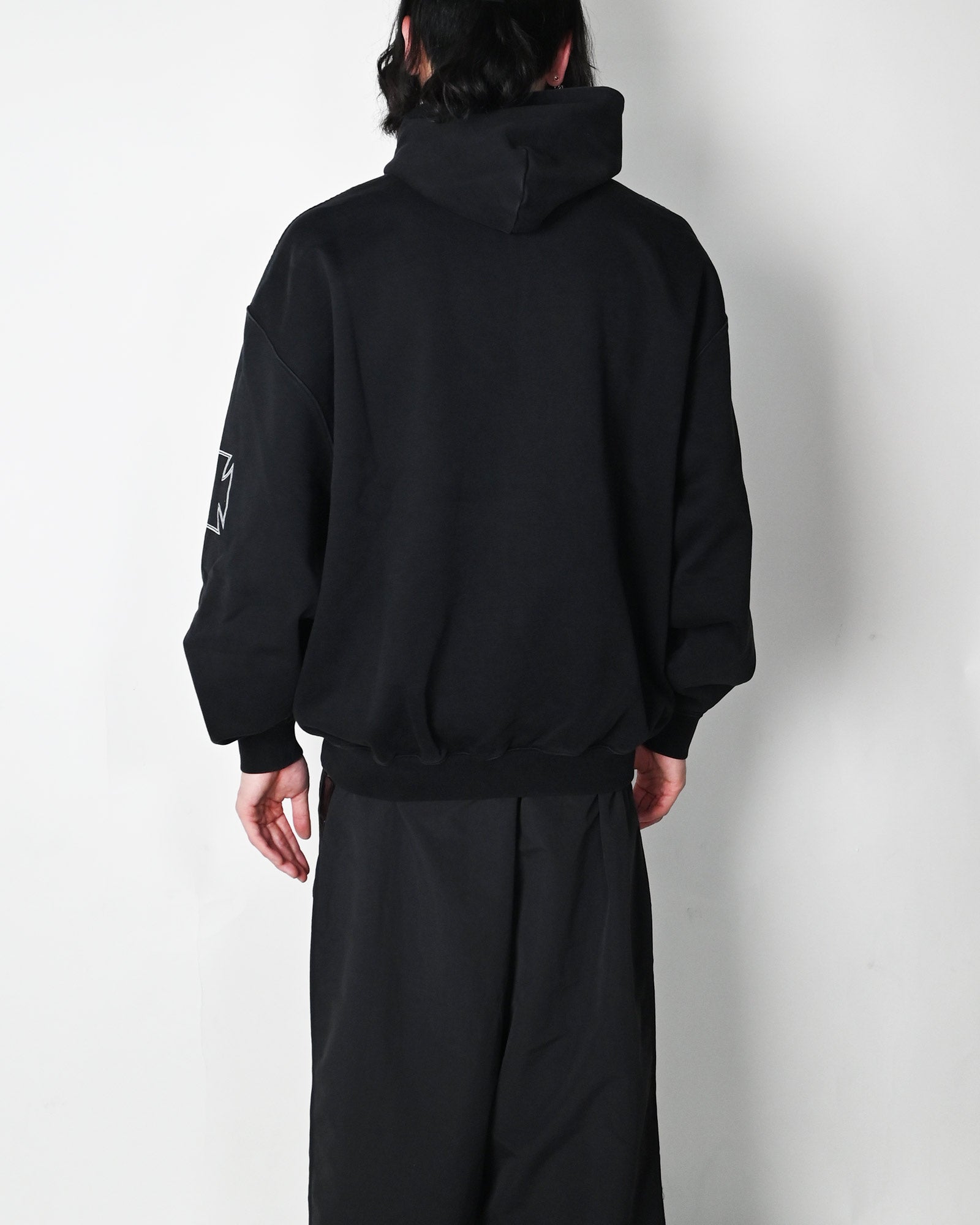 VETEMENTS・ヴェトモン - パーカー・フーディ TRIPPLE BIKER CROSS LOGO HOODIE / BLACK