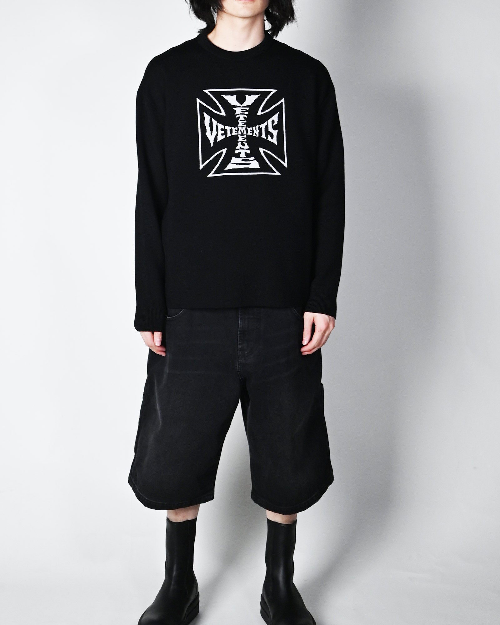 VETEMENTS・ヴェトモン - ニット・セーター DOUBLE BIKER CROSS LOGO SWEATER / BLACK
