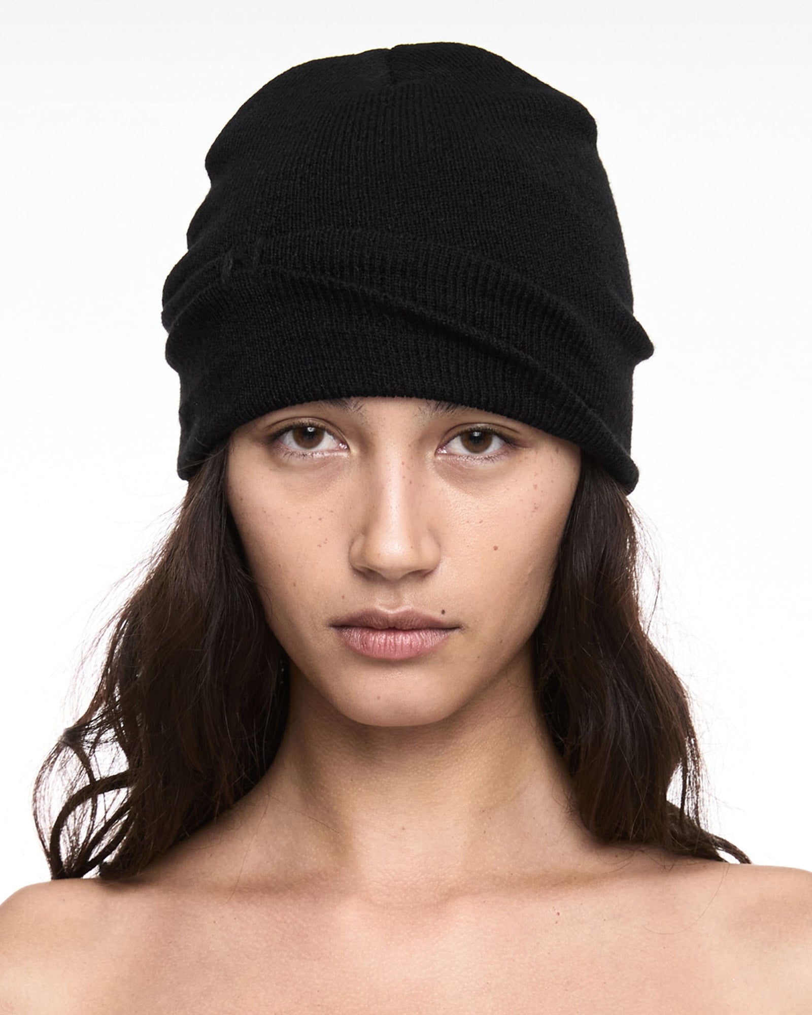 NACHE・ナチェ - ニットキャップ・ビーニー PINCHED BEANIE / BLACK