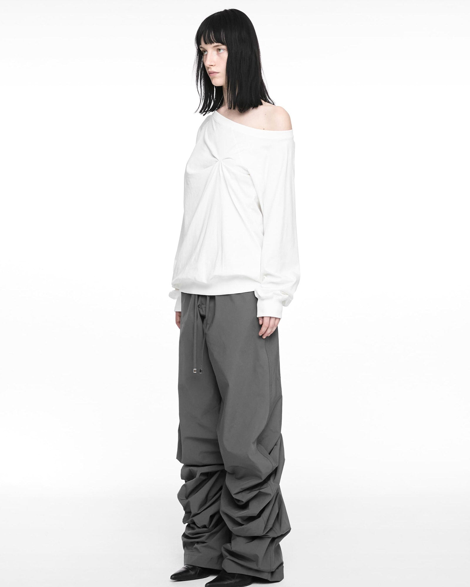 NACHE・ナチェ - その他パンツ PINTUCK NYLON PANTS / CHARCOAL