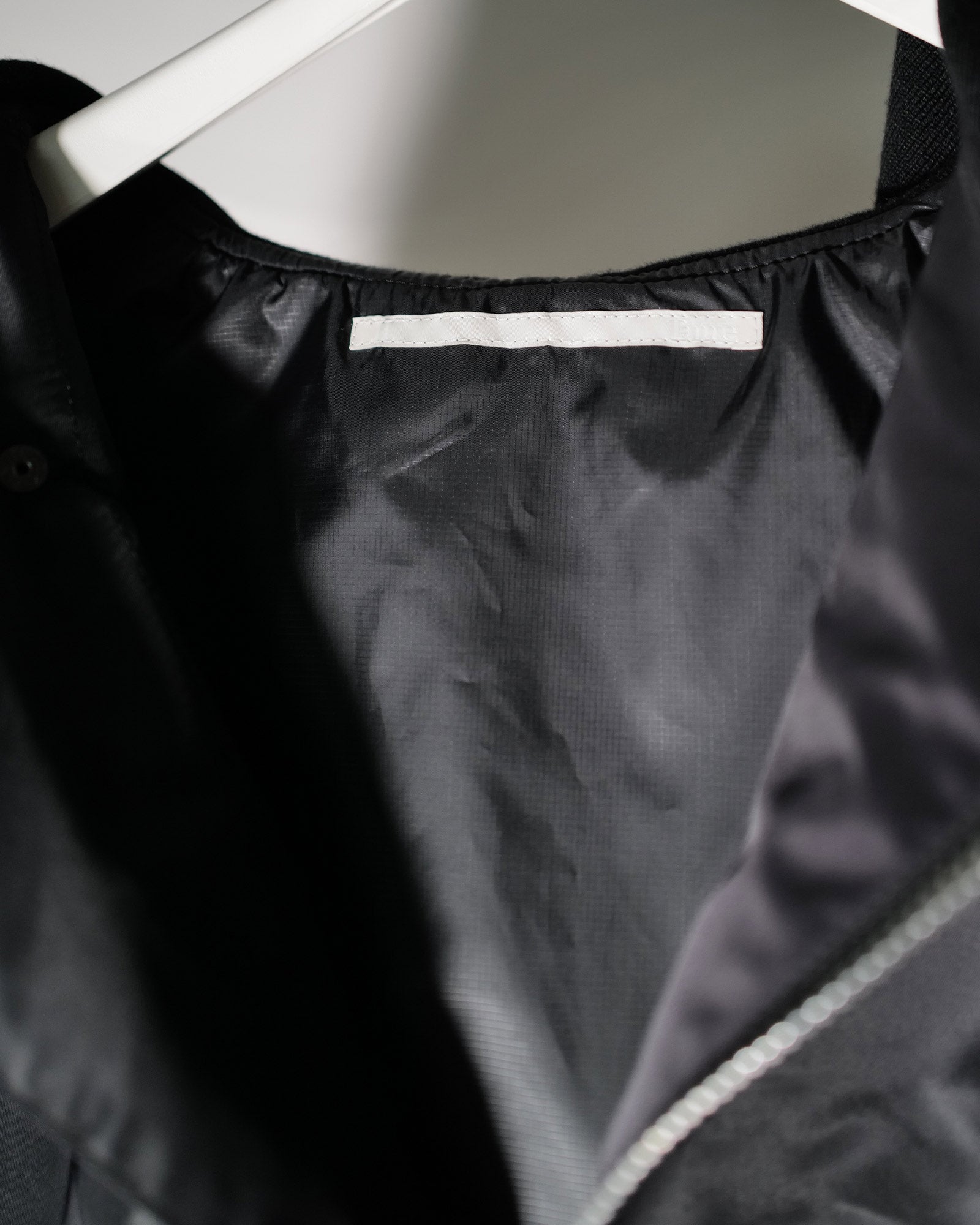Tamme・タム - ナイロンジャケット NOTCHED LAPEL HOOD MA-1 / BLACK