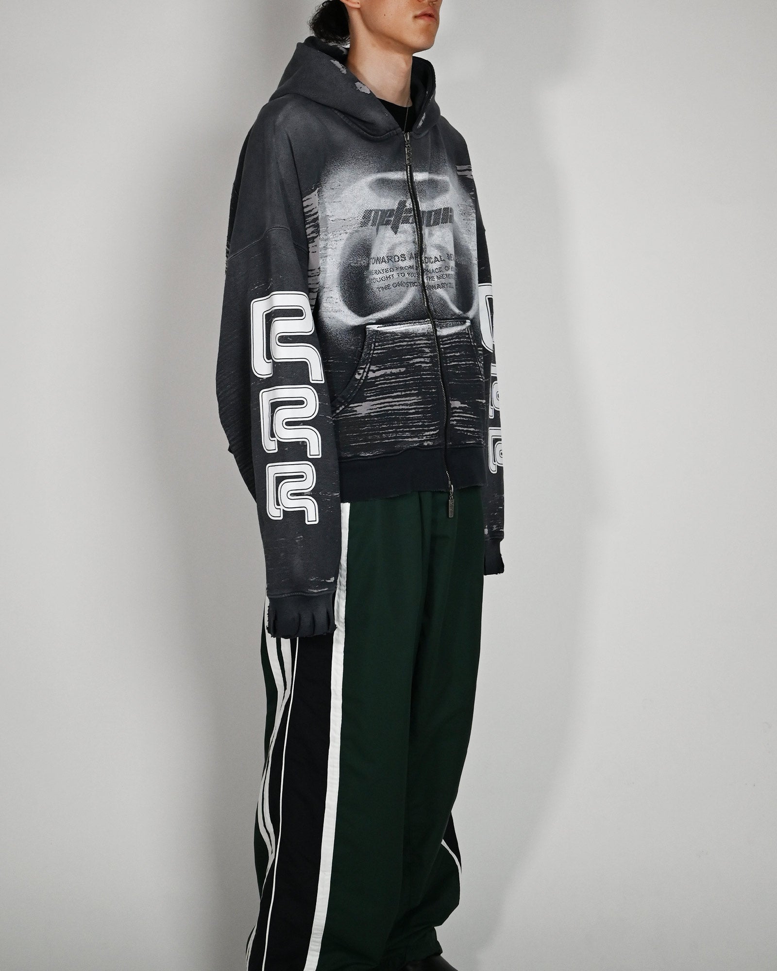 RRR123・リヴィントン ロイ レビス - パーカー・フーディ PARACLETE IN FLUX ROSE ZIP HOODIE