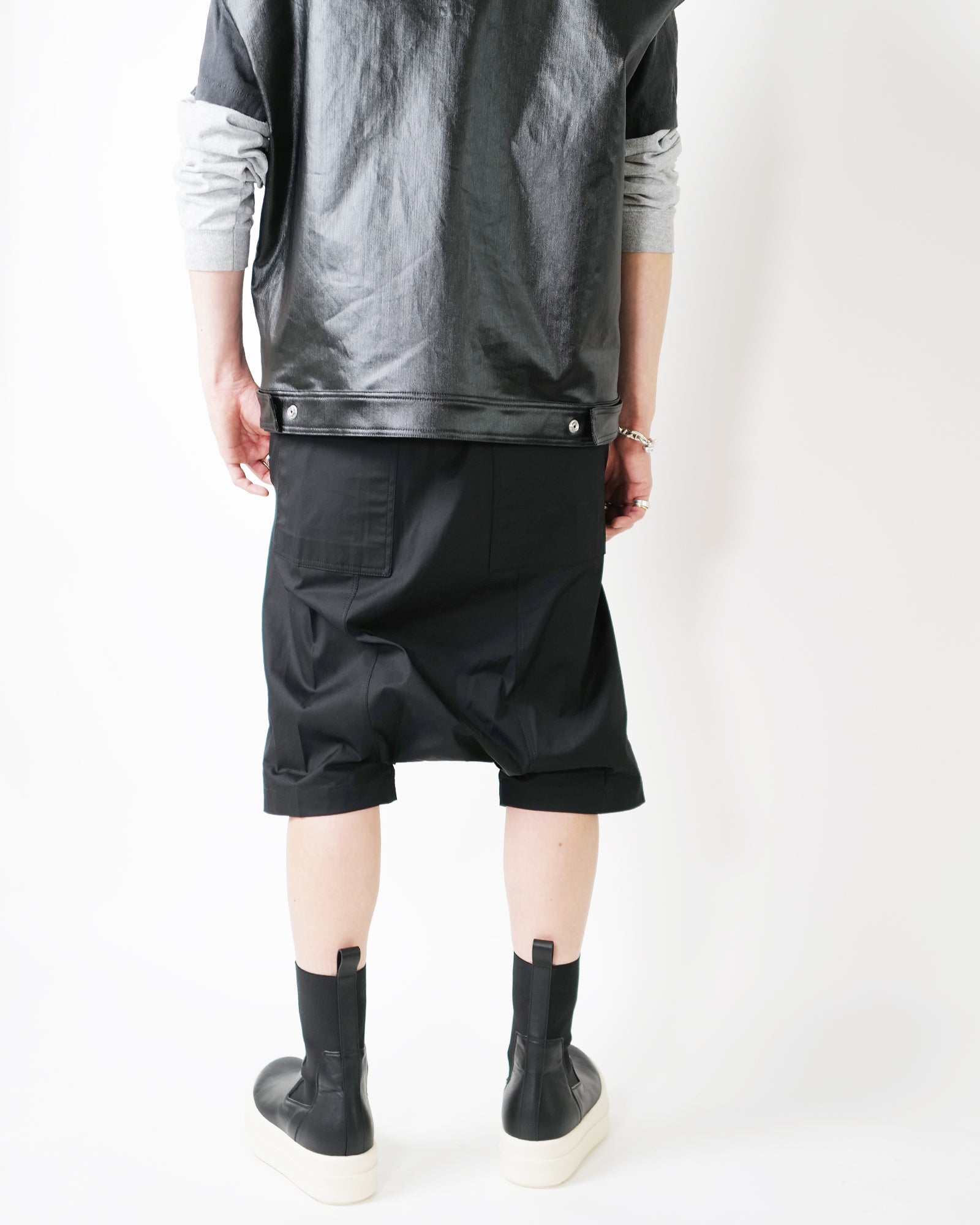 RICK OWENS・リック オウエンス - ハーフ・ショートパンツ CARGOBELA SHORTS / BLACK