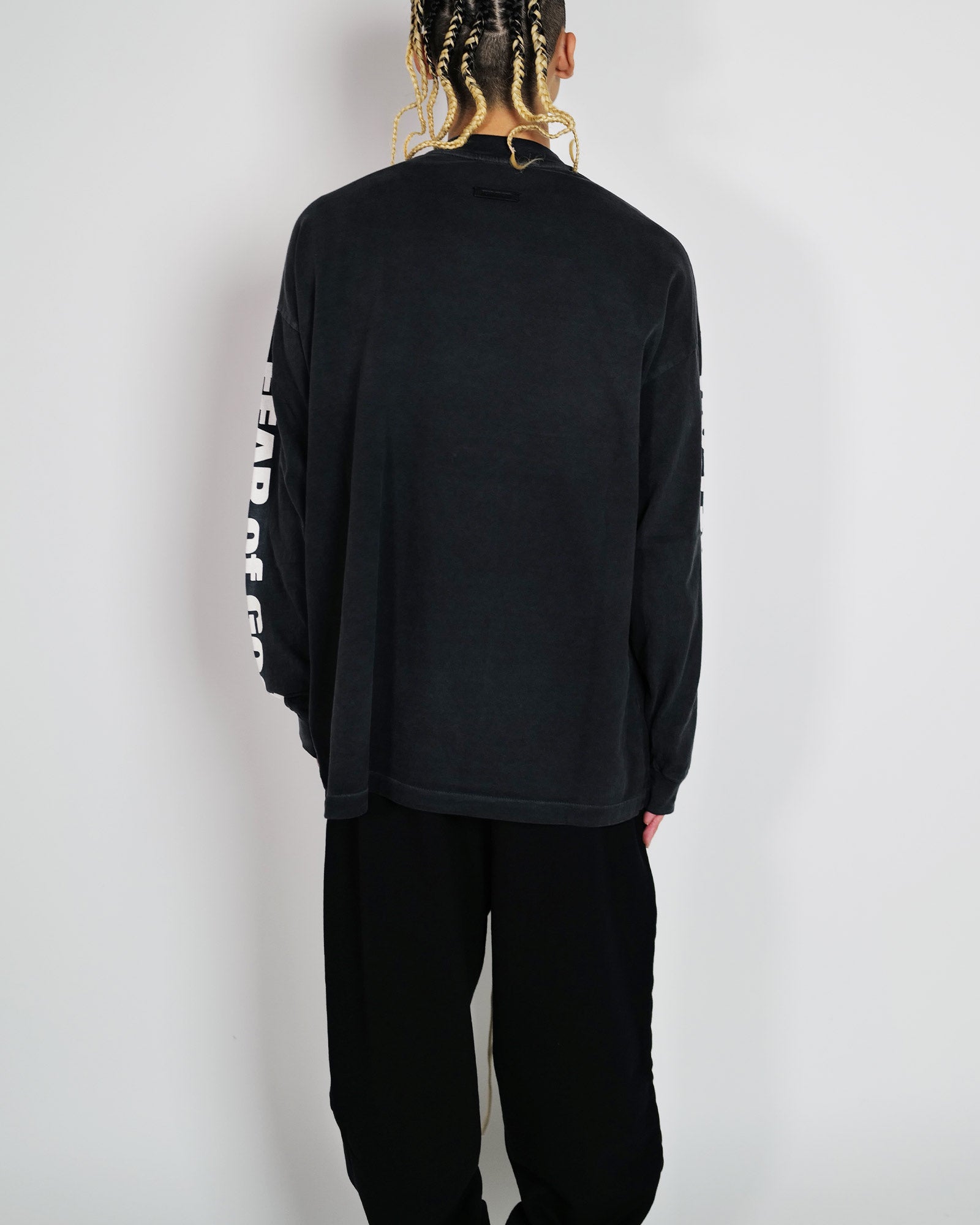FEAR OF GOD・フィア オブ ゴット - L/S Tシャツ RELAXED LS "FEAR OF GOD" TEE / BLACK
