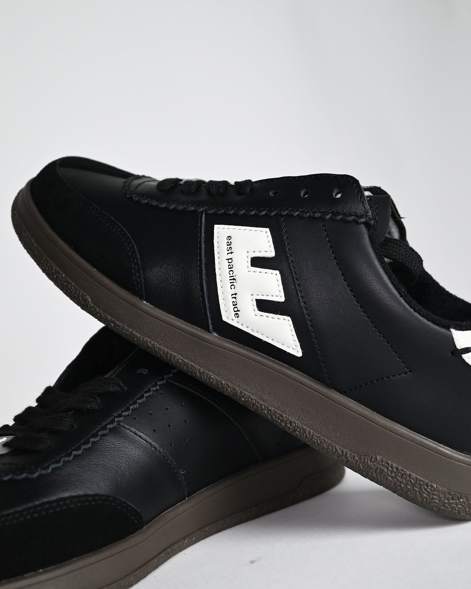 EPT・イーピーティー - ローカットスニーカー SANTOS / BLACK / GRAY
