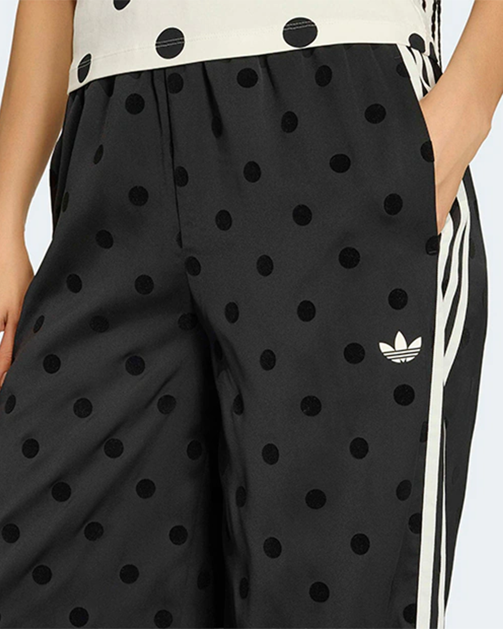 adidas・アディダス - ジャージ・トラックパンツ SATIN POLKA DOT WIDE-LEG PANTS / BLACK