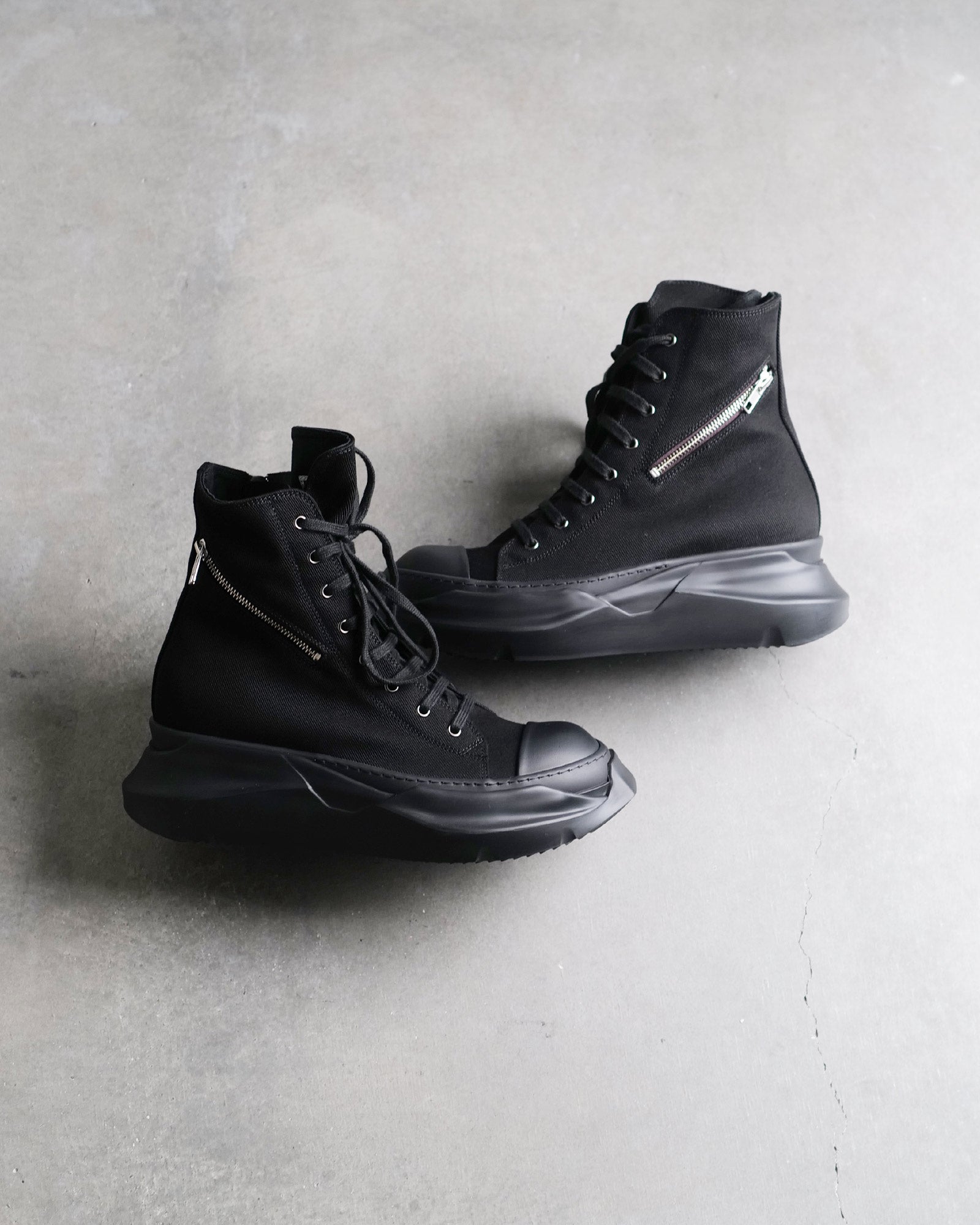 RICK OWENS DRKSHDW・リックオウエンス ダークシャドウ - ハイカットスニーカー SCARPE IN DENIM - CARGO ABSTRACT SNEAKS / ALL BLACK