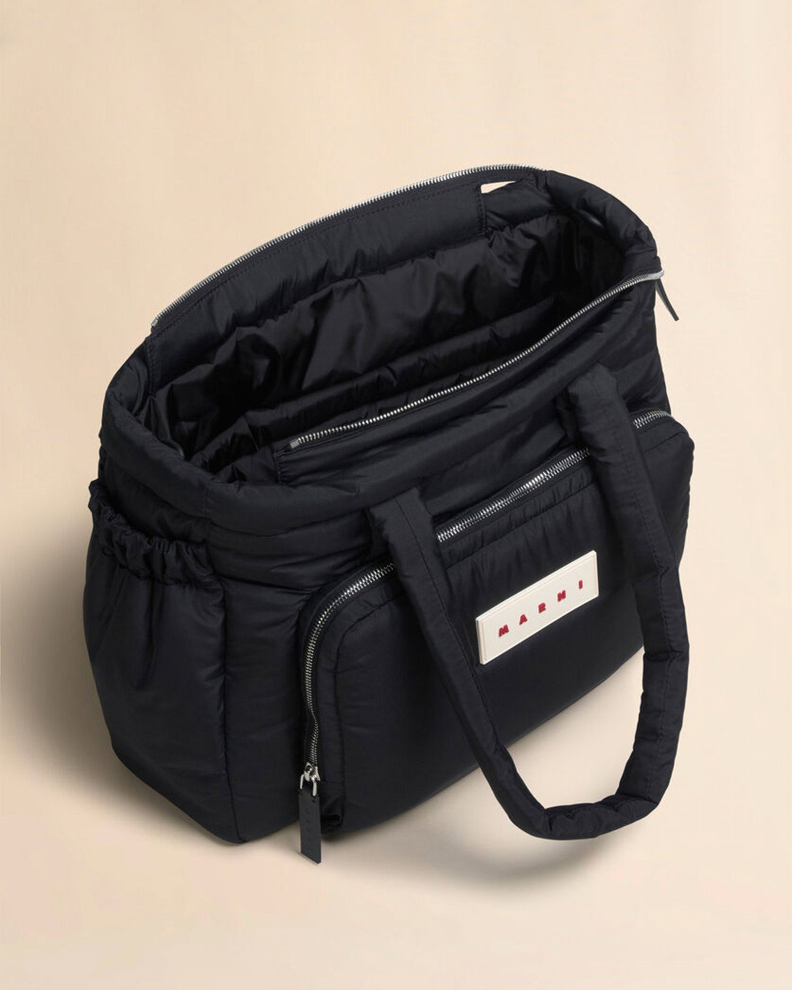 MARNI (マルニ) SS26 SHMQ0097U0 / BLACK | Detail Application 
