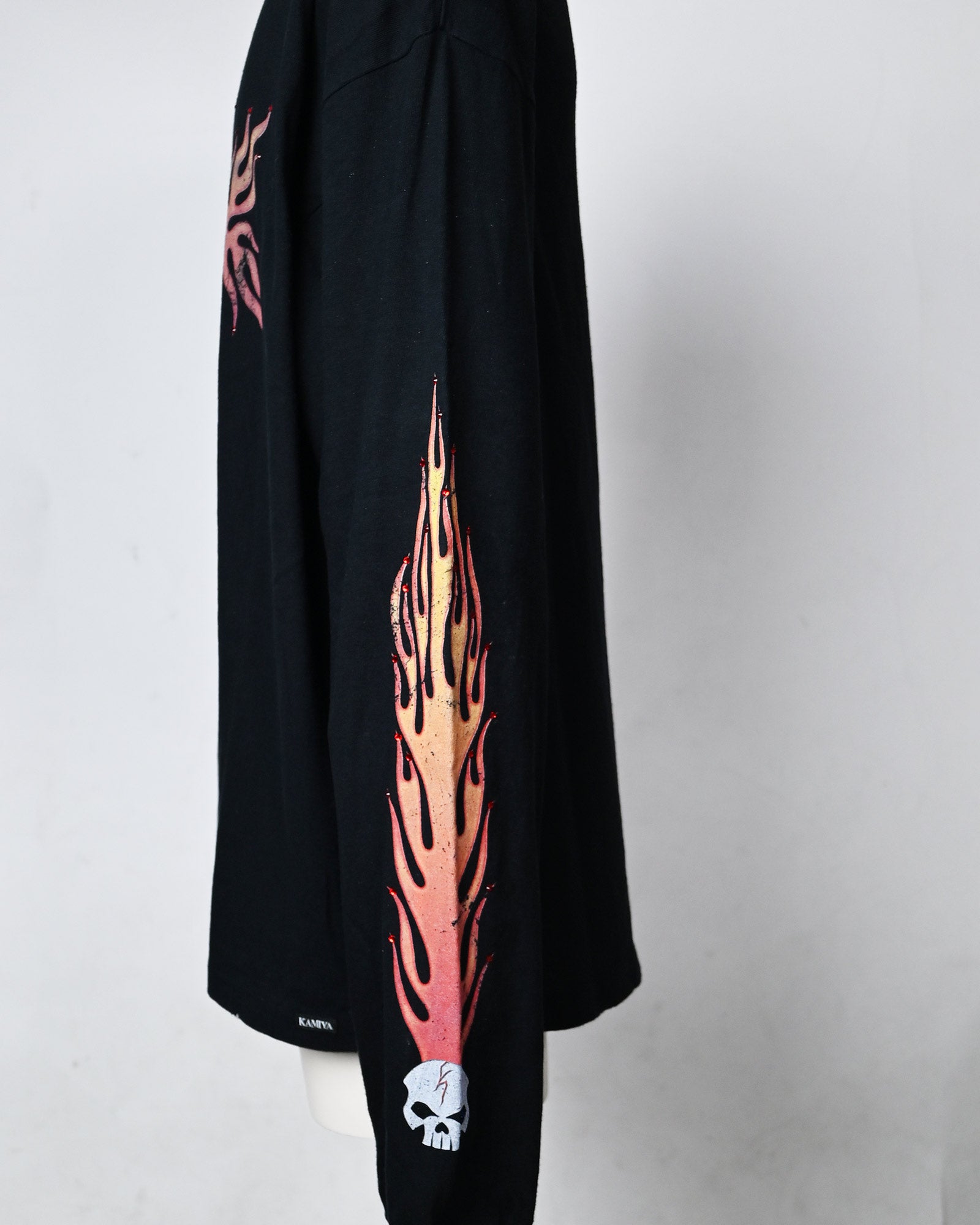 KAMIYA・Kamiya -  "SKULL FLAME" DISTRESSED L/S T-SHIRT APPLICATION EXCLUSIVE/ BLACK