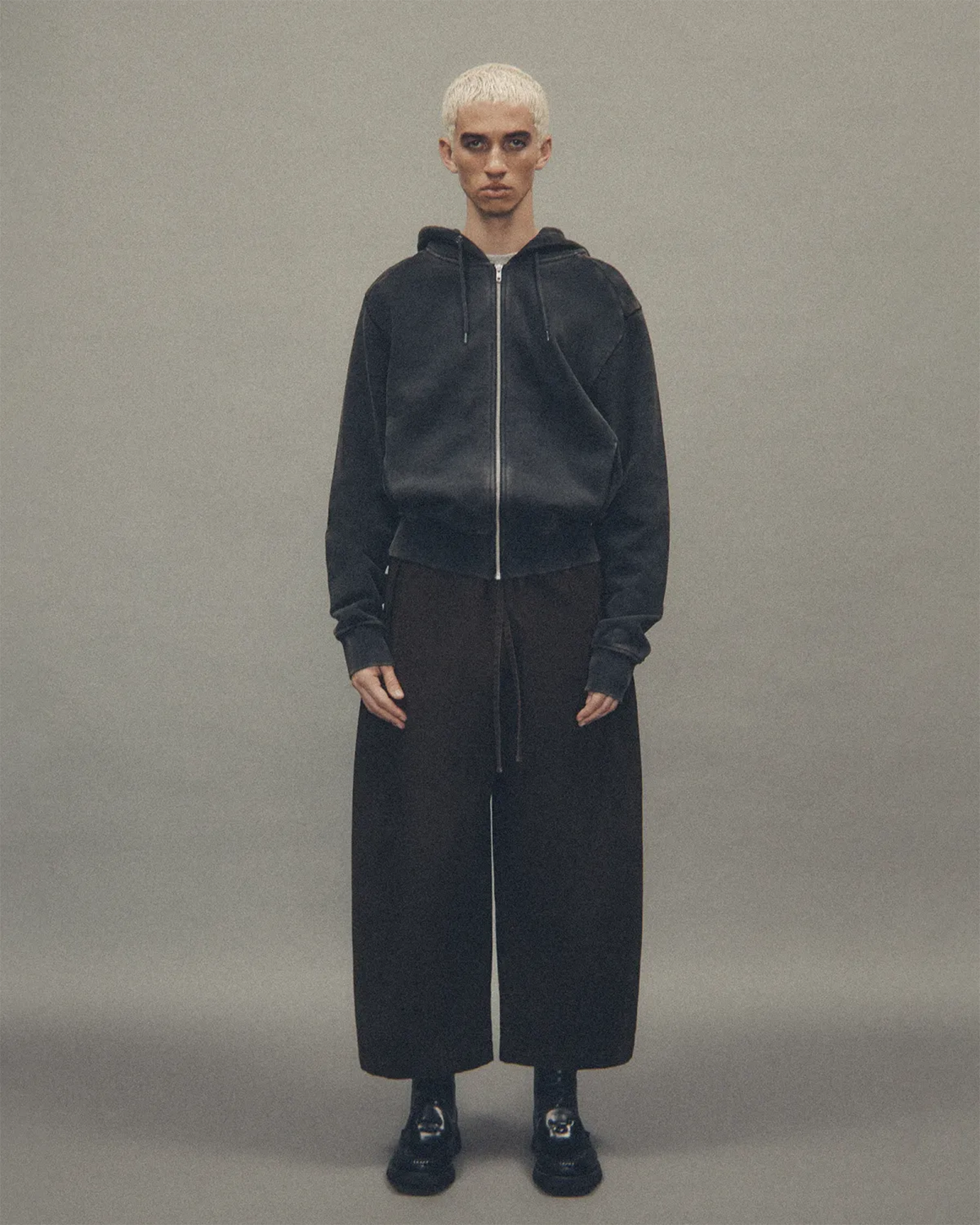 Entire studios・entire studio -  SLIM ZIP UP / WASHED BLACK