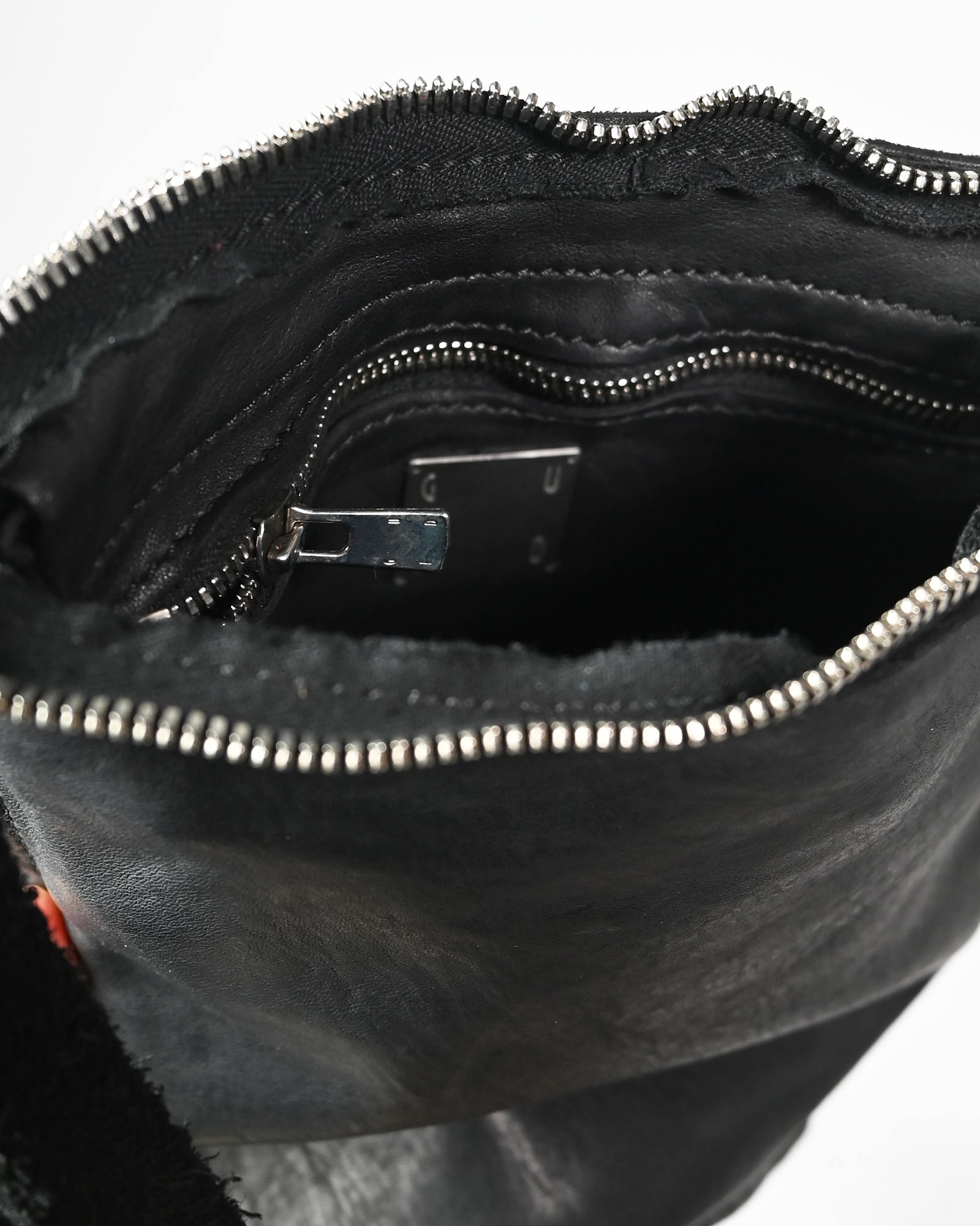 GUIDI・グイディ - ショルダーバッグ SOFT HORSE FULL GRAIN
SMALL CROSS BODY BAG / BLACK