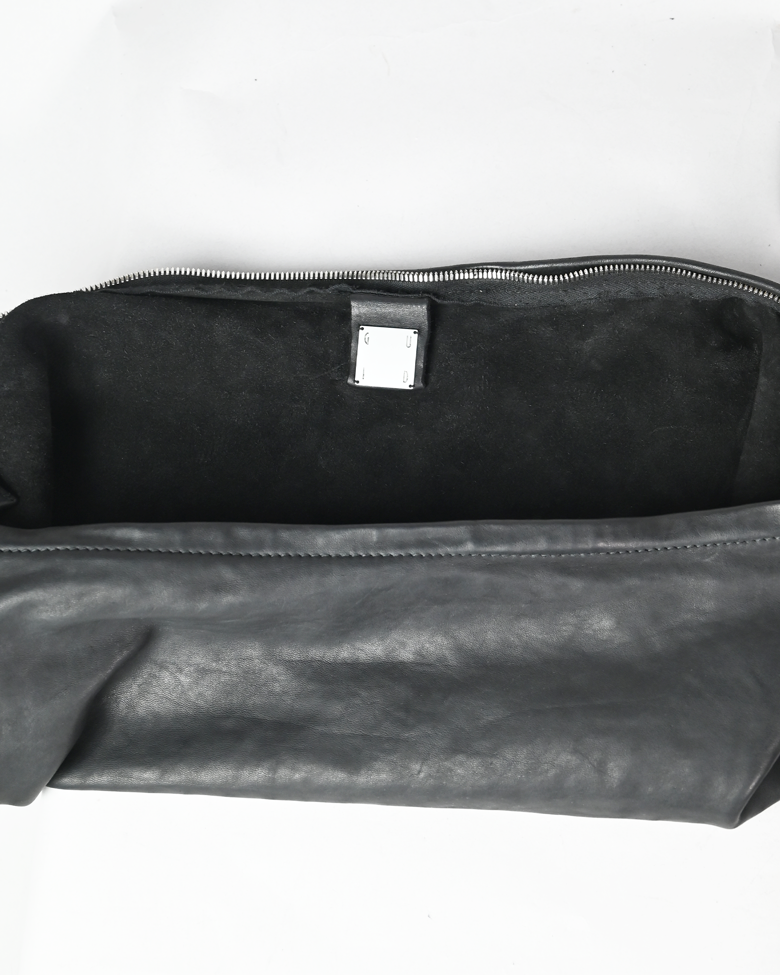 GUIDI・グイディ - ショルダーバッグ SOFT HORSE FULL GRAIN
LARGE CROSS-BODY BAG / BLACK