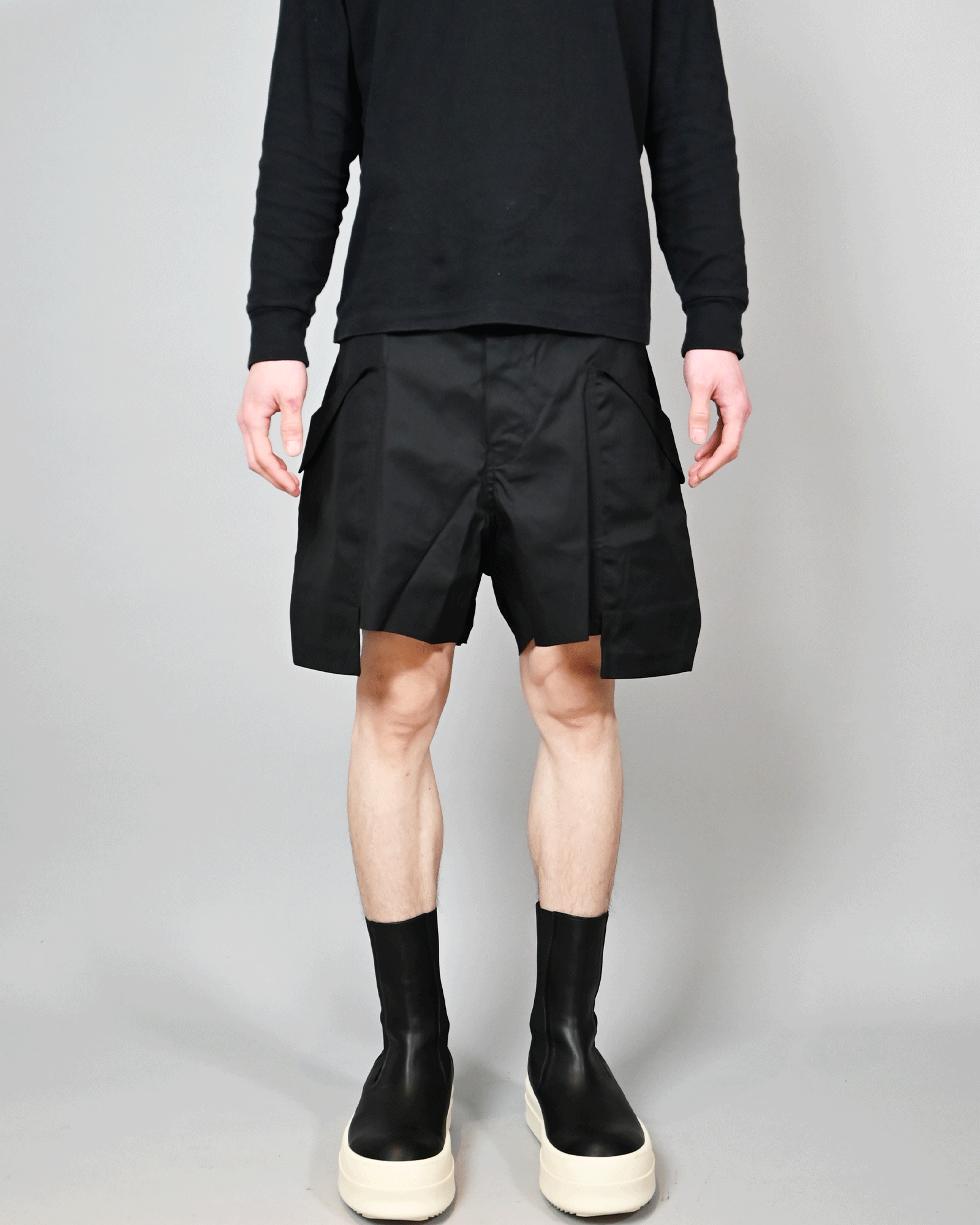 RICK OWENS (リック オウエンス) STEFAN CARGO SHORTS / BLACK RICK OWENS (リック オウエンス) STEFAN CARGO SHORTS / BLACK