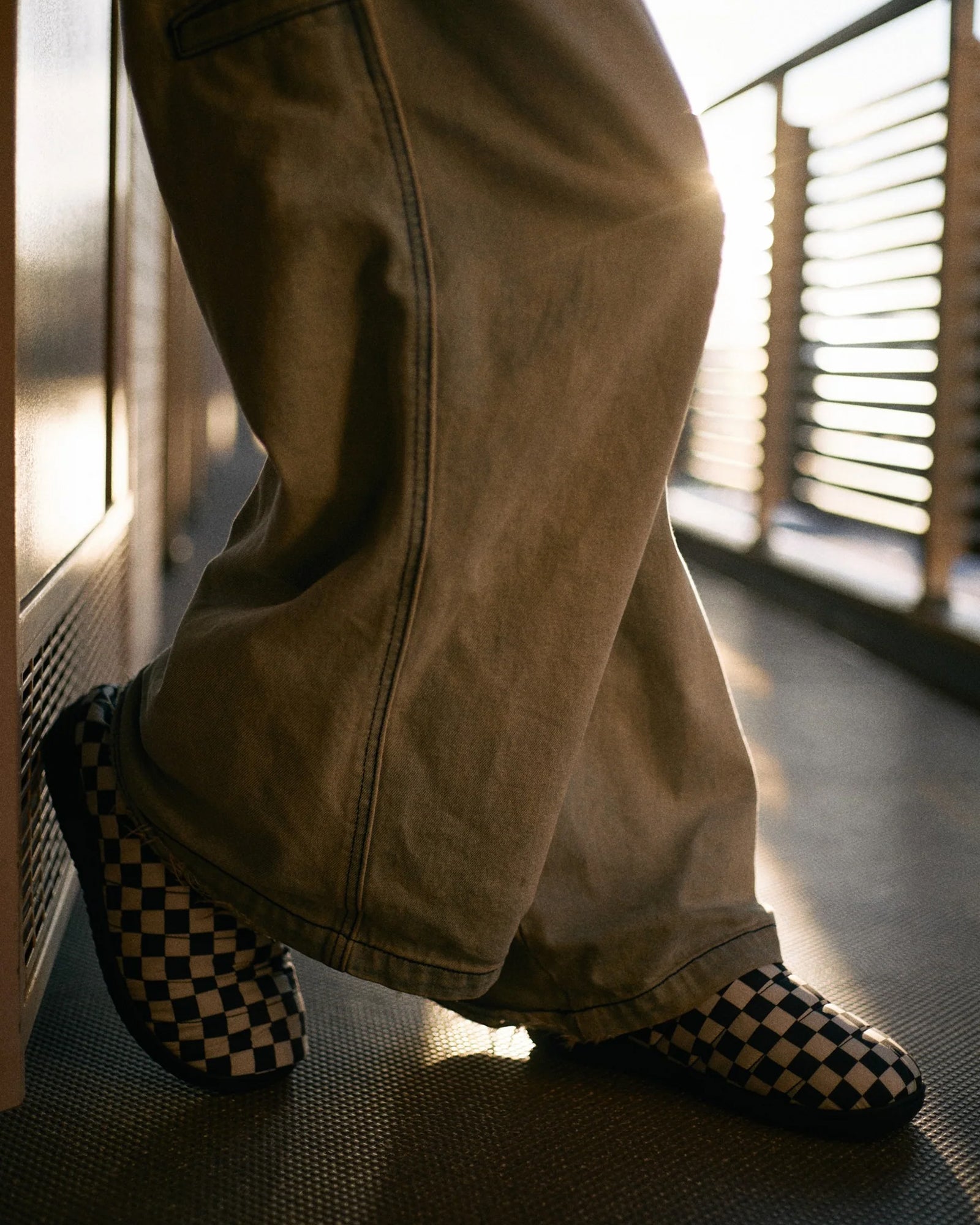 SUBU・スブ - サンダル SUBU ORIGINALS F-LINE CHECKER / BLACK / WHITE