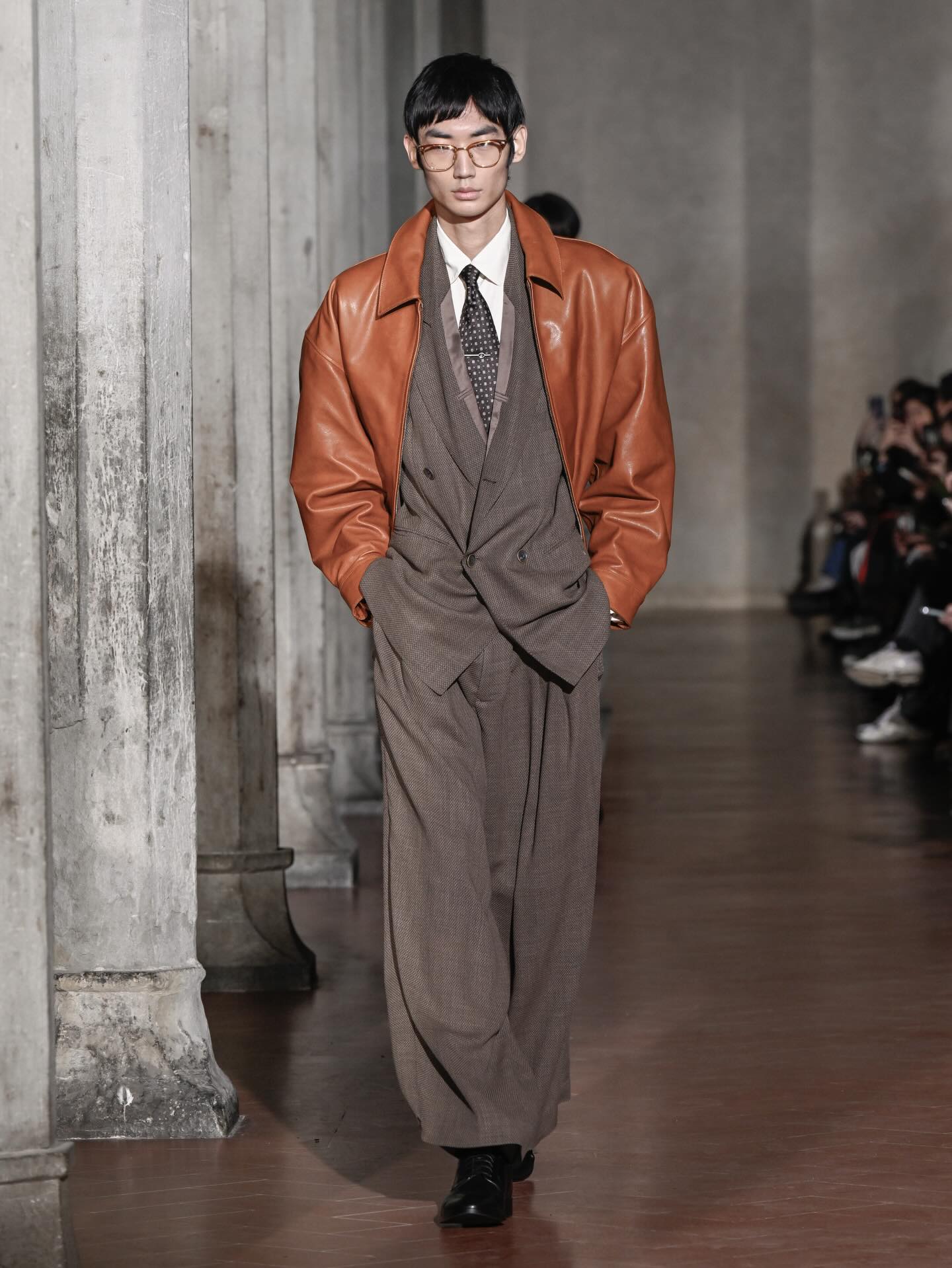 SOSHIOTSUKI・ソウシオオツキ - ジャケット OILED LEATHER BLOUSON / CAMEL