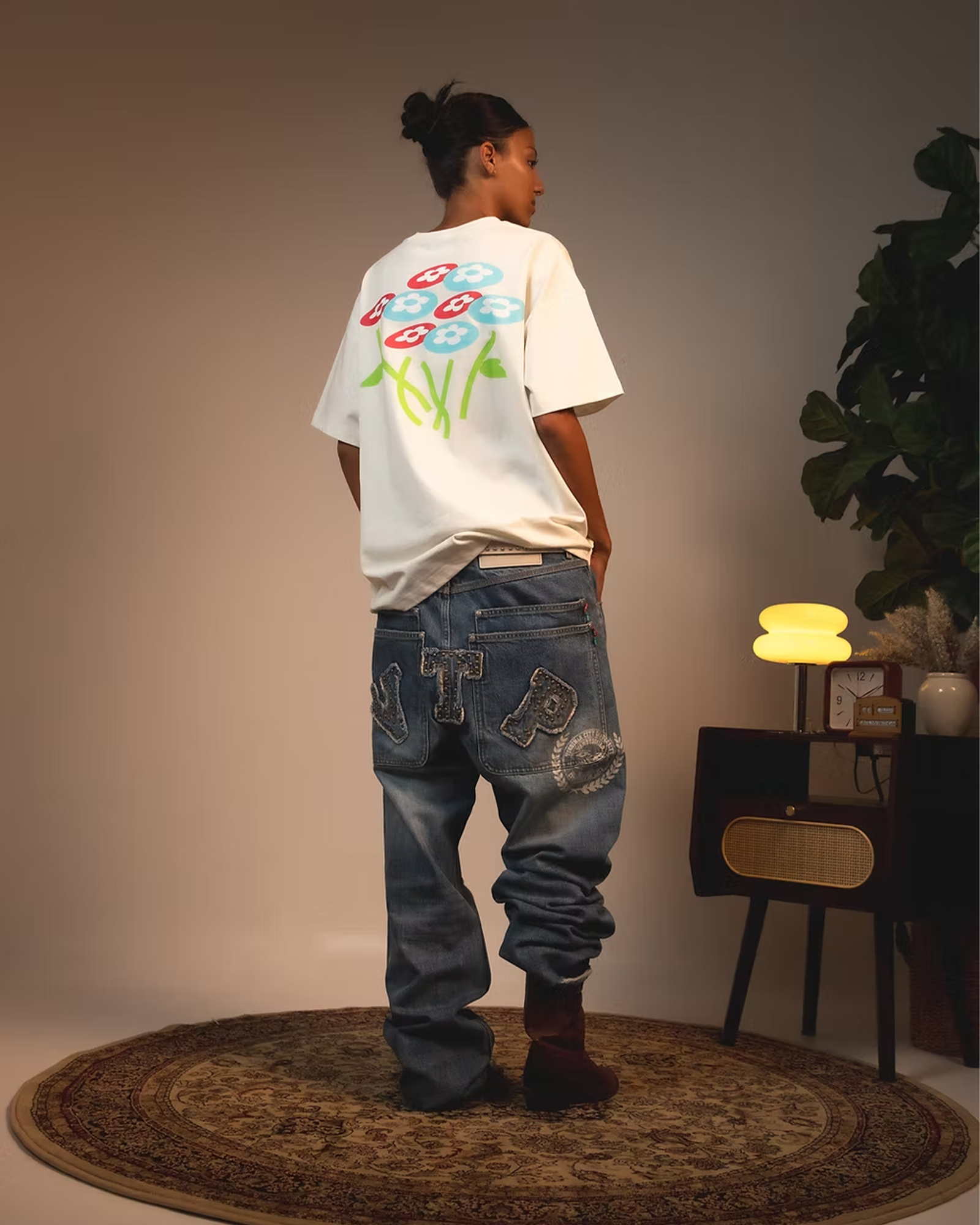 VANDY THE PINK・ヴァンディー・ザ・ピンク - Tシャツ・カットソー TWO FLOWER BUCKLE  TEE / OFF WHITE