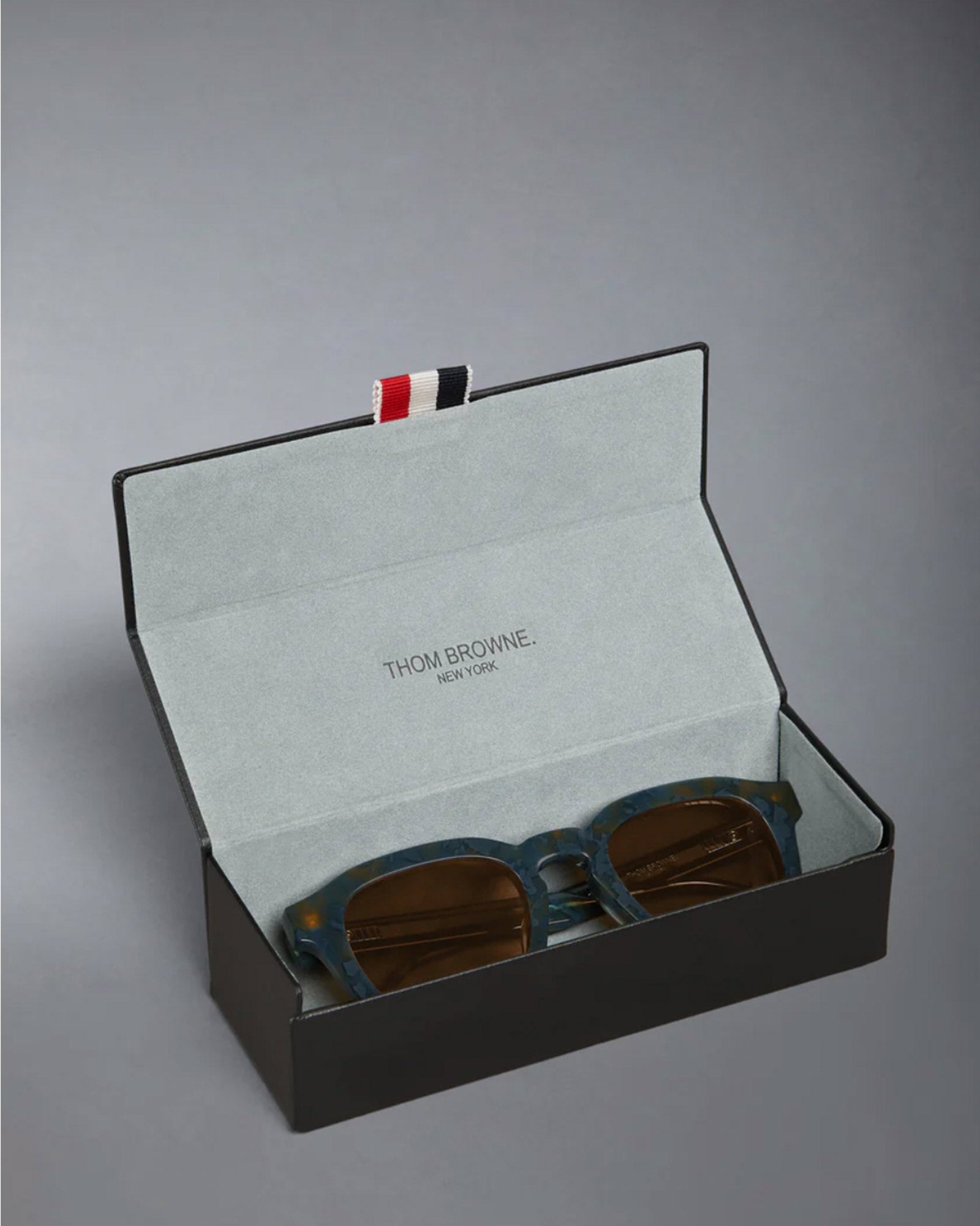 THOM BROWNE -EYEWEAR-・トムブラウン - サングラス THOM BROWNE / UES412A-416-48