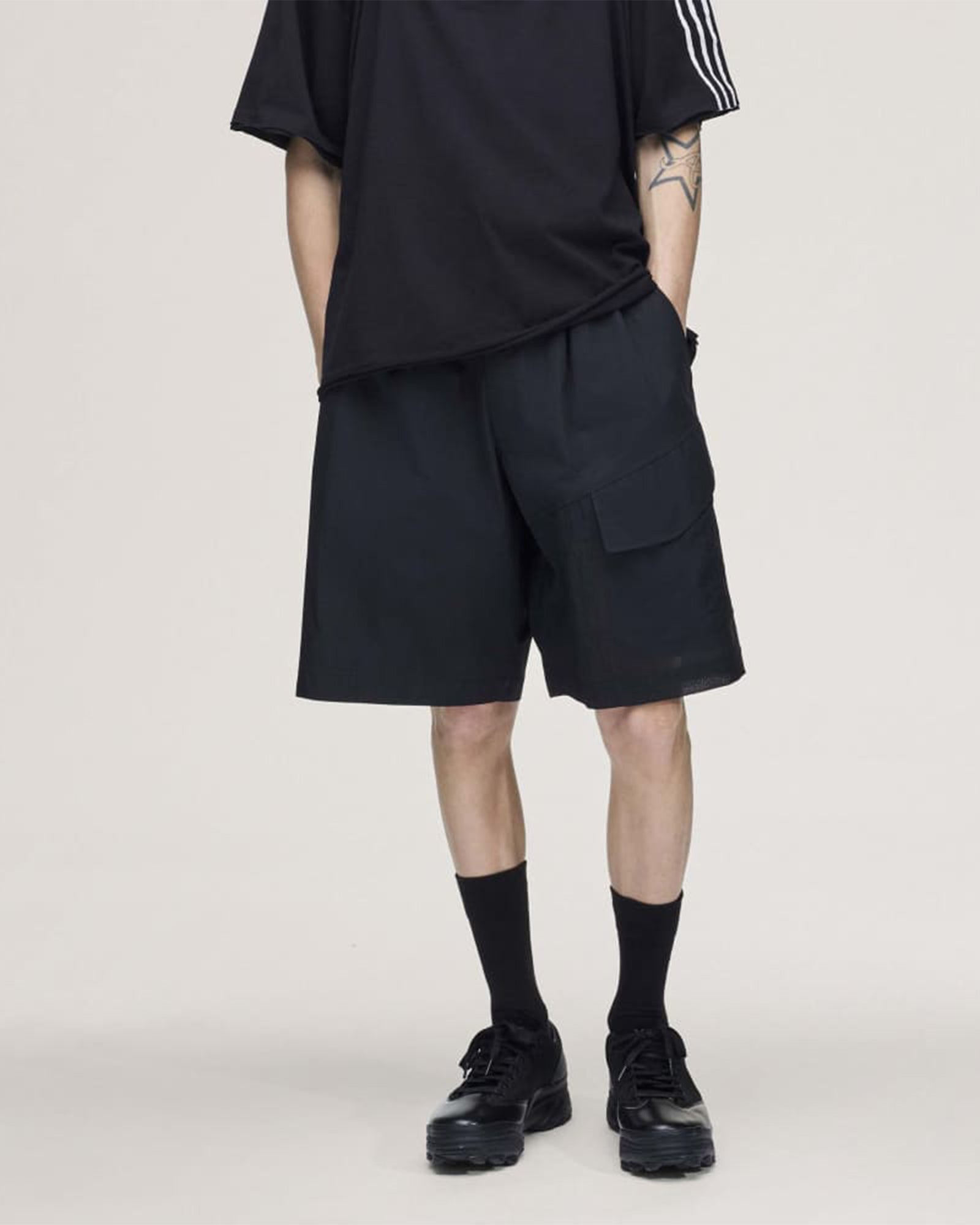 Y-3・韦斯利 -  UT WIDELEG SHORTS / BLACK
