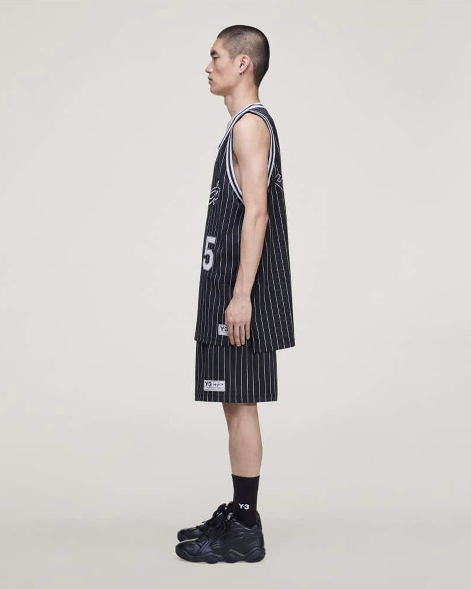 Y-3 (ワイスリー) Y-3 MESH PINSTRIPE SHORTS / BLACK | Detail