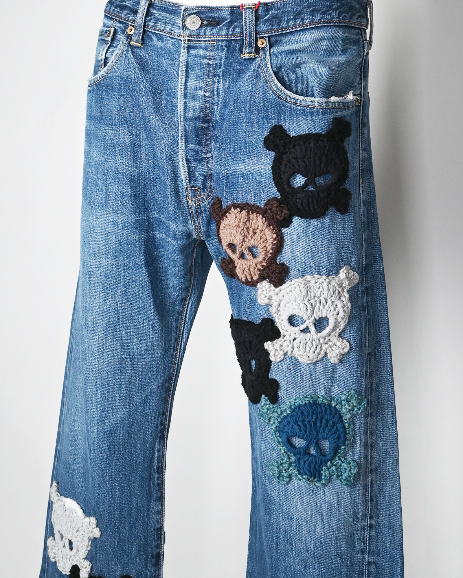 Y.A.R.N.・ヤーン - デニムパンツ Y.A.R.N. SKULL DENIM-4 (W36) / MULTI