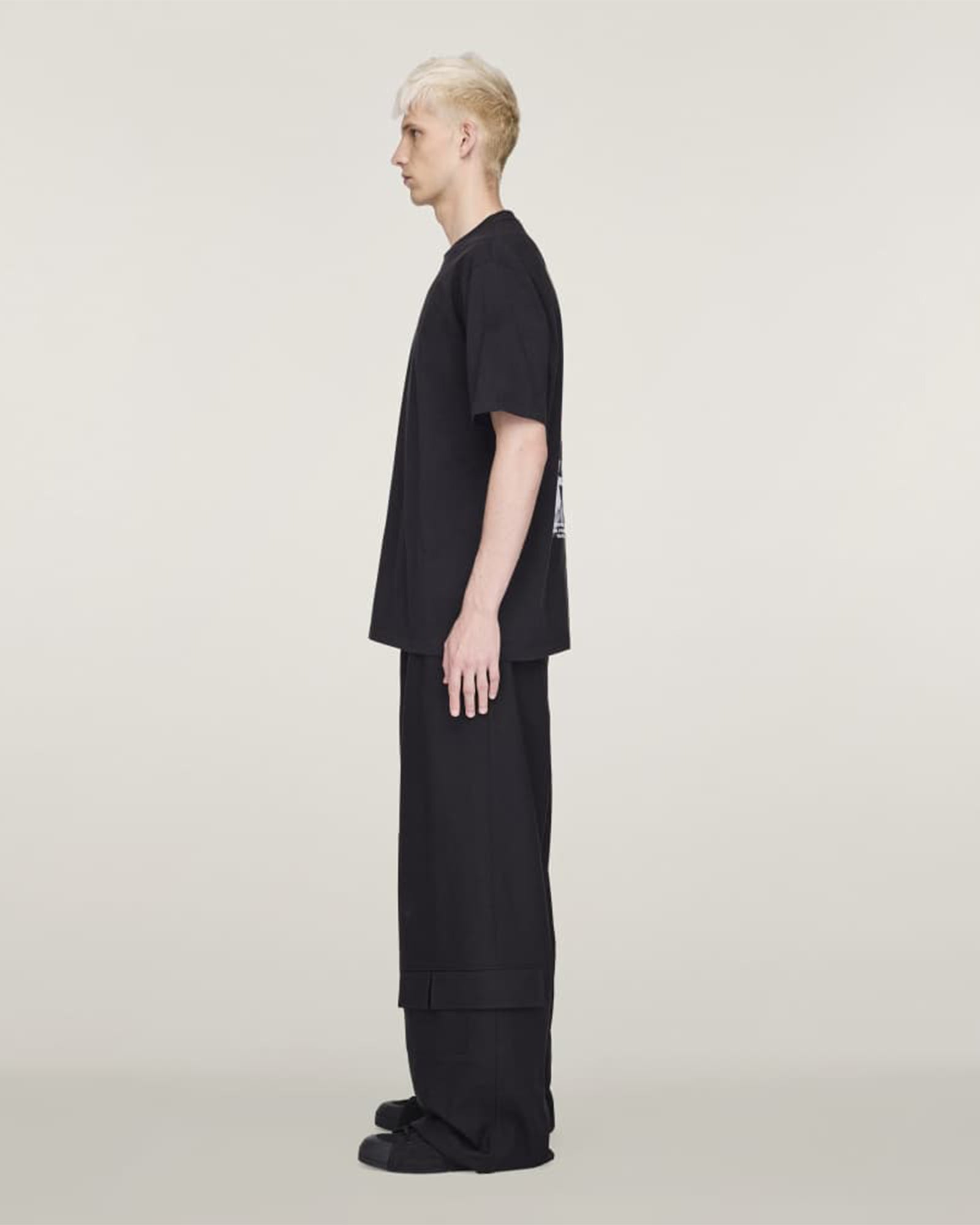 Y-3・weissly -  U Y3 GRAPHIC SS TEE / BLACK