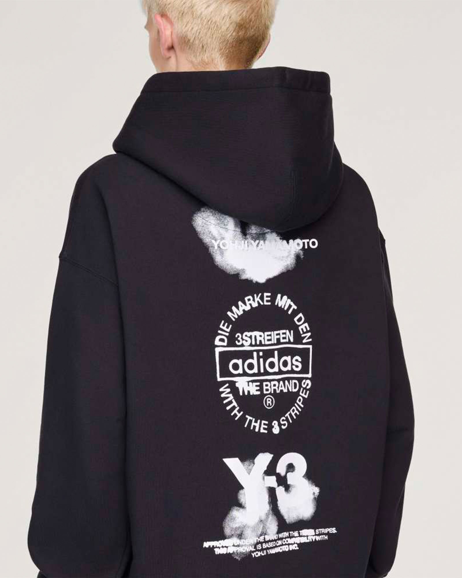 Y-3・weissly -  U Y-3 GRAPHIC HOODIE / BLACK