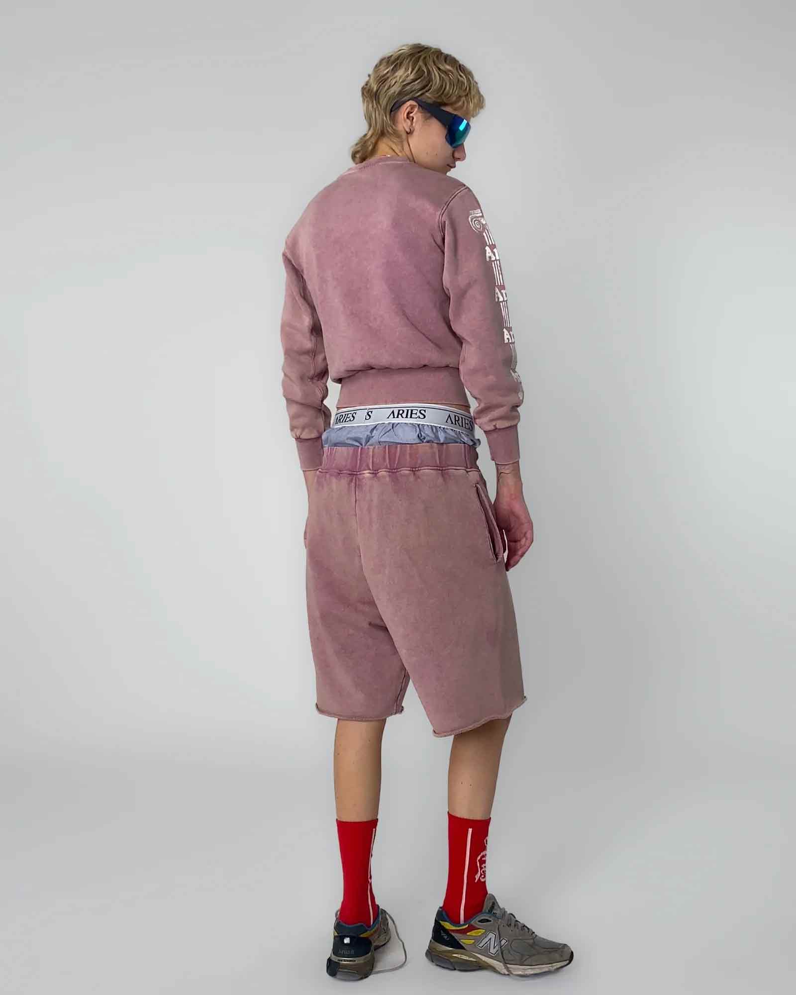 Aries × AGED ANCIENT COLUMN SWEATSHORT / PINK