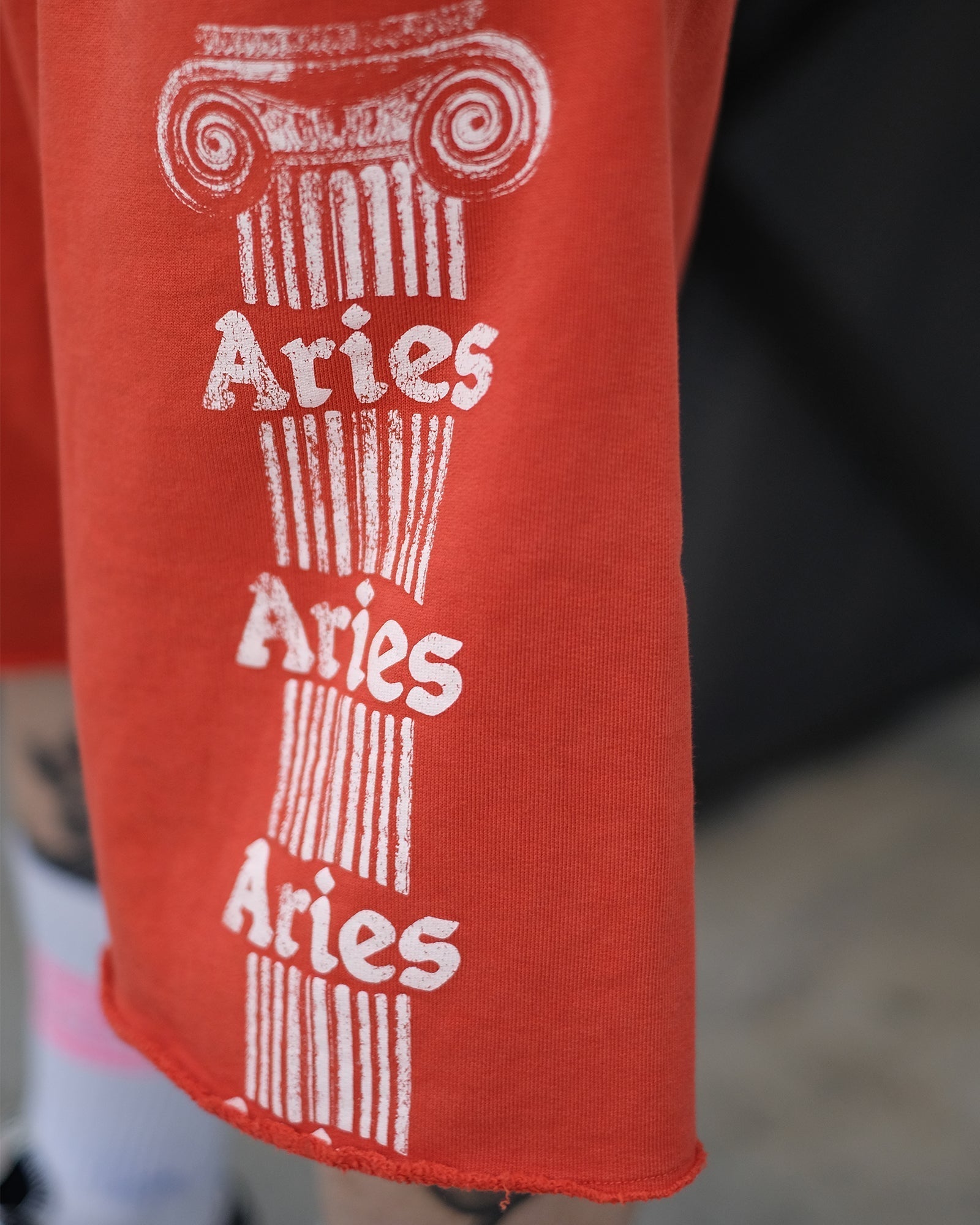 Aries・Allies -  AGED ANCIENT COLUMN SWEATSHORT / RED