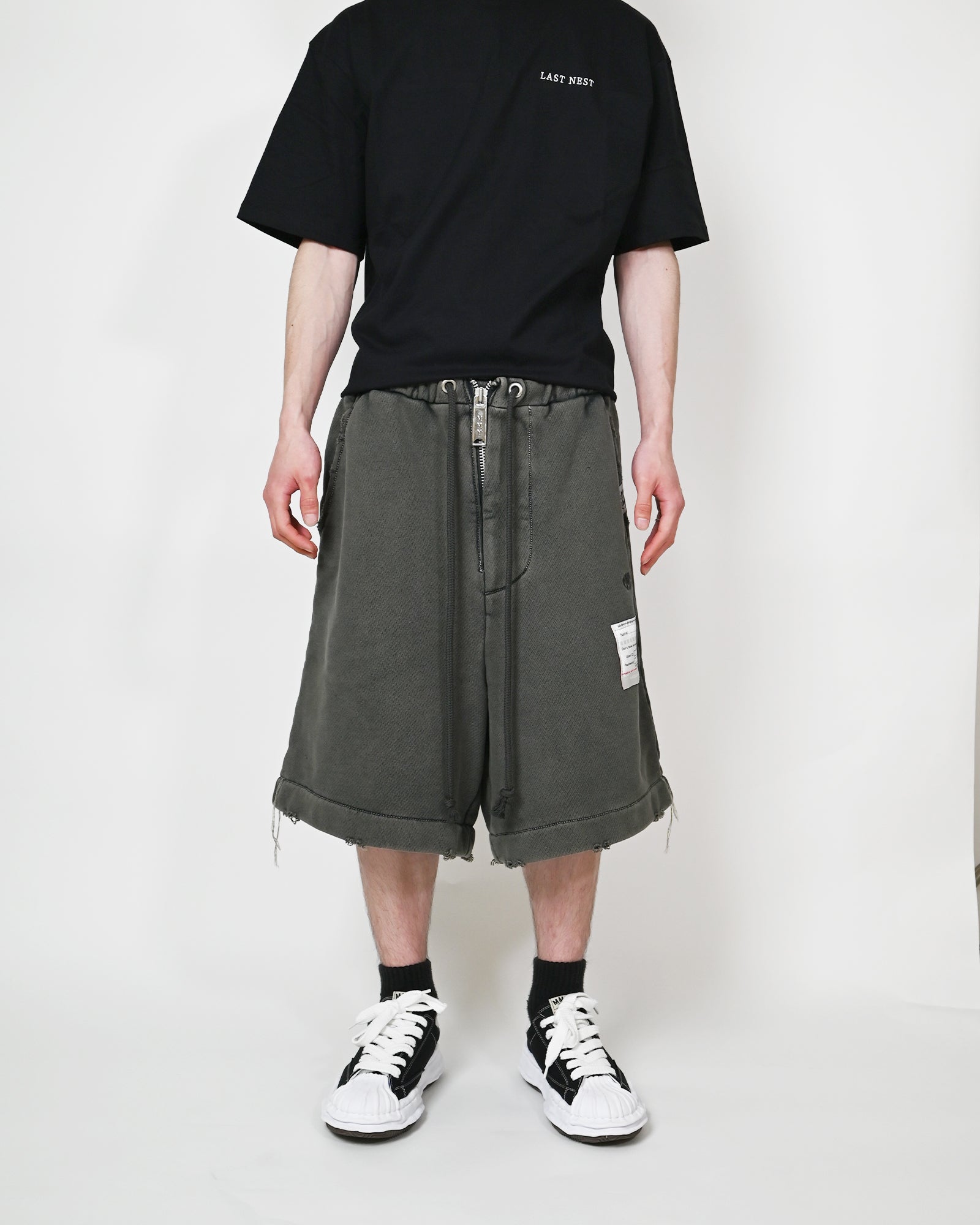 MIHARA YASUHIRO・ミハラヤスヒロ - ハーフ・ショートパンツ AMATEUR SEWN SHORTS / BLACK