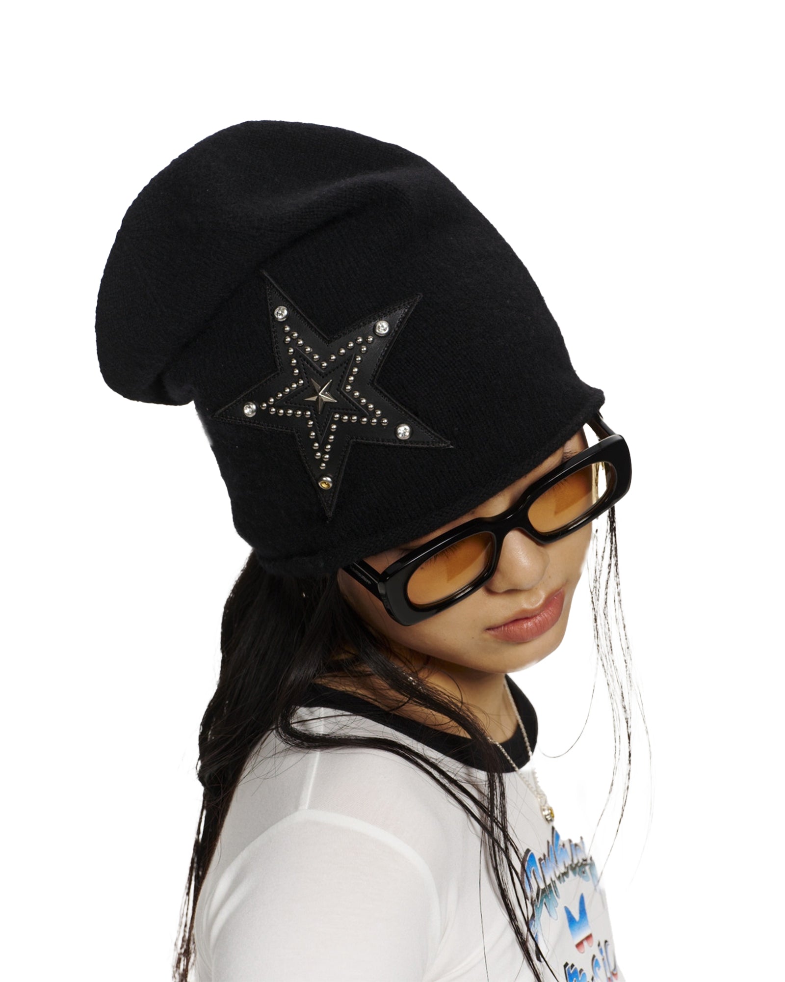 AMBUSH(アンブッシュ)STAR PATCH BEANIE / BLACK | Detail Application