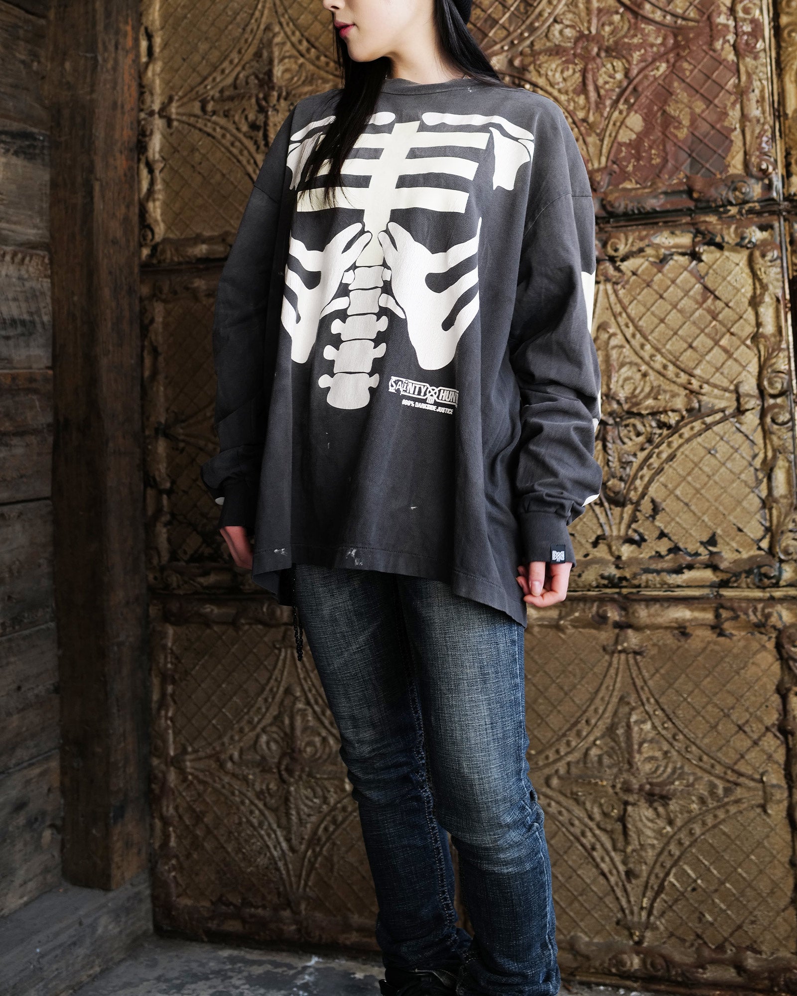 ©SAINT M××××××・圣迈克尔 -  BH_LS T-SHIRT/BONE / BLACK