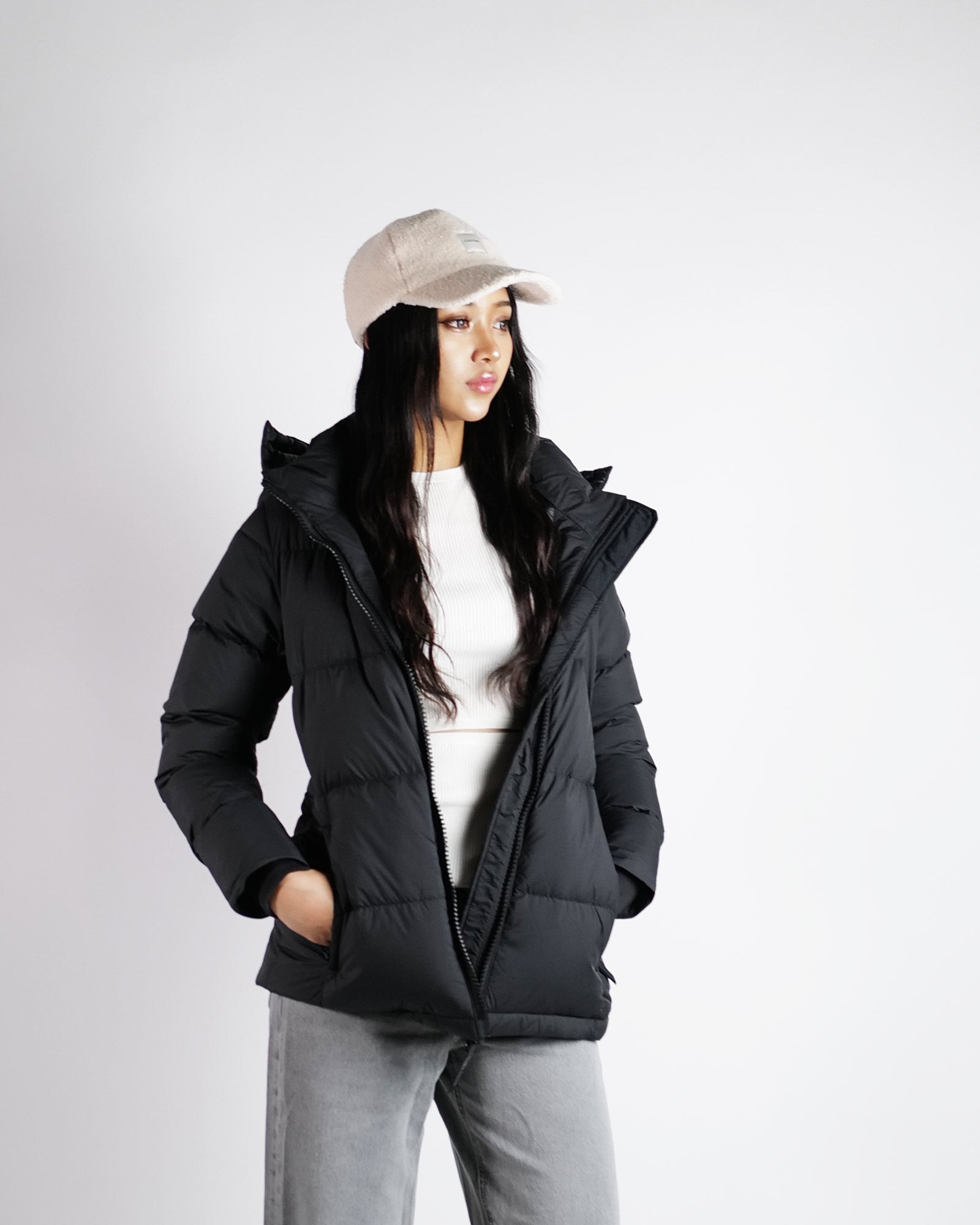 Calvin Klein・Calvin Klein -  BOUCLE W PATCH CAP / BEIGE