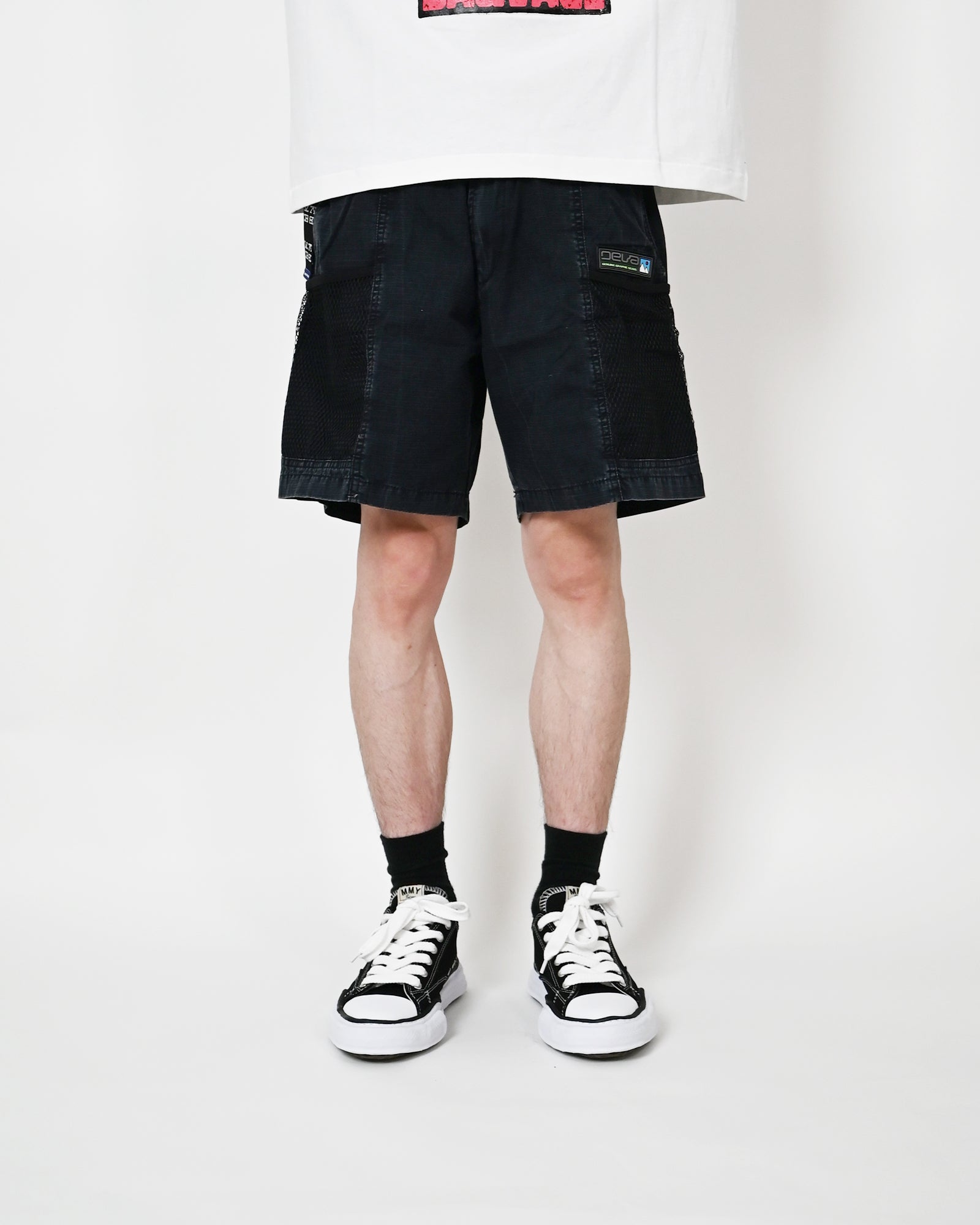 DEVA STATES・ディーヴァ ステイツ - ハーフ・ショートパンツ CARGO SHORTS / WASHED BLACK