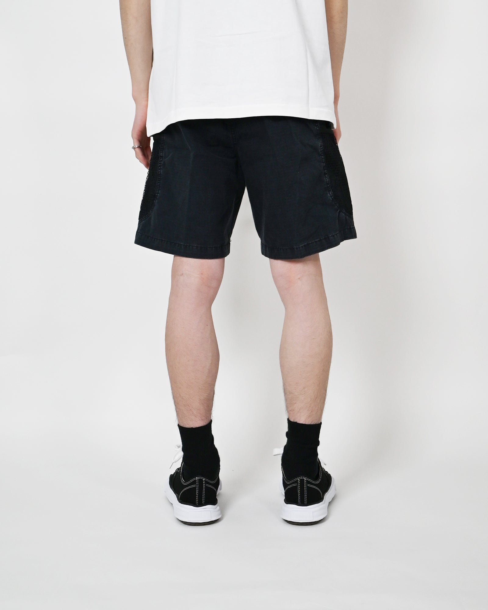 DEVA STATES・ディーヴァ ステイツ - ハーフ・ショートパンツ CARGO SHORTS / WASHED BLACK