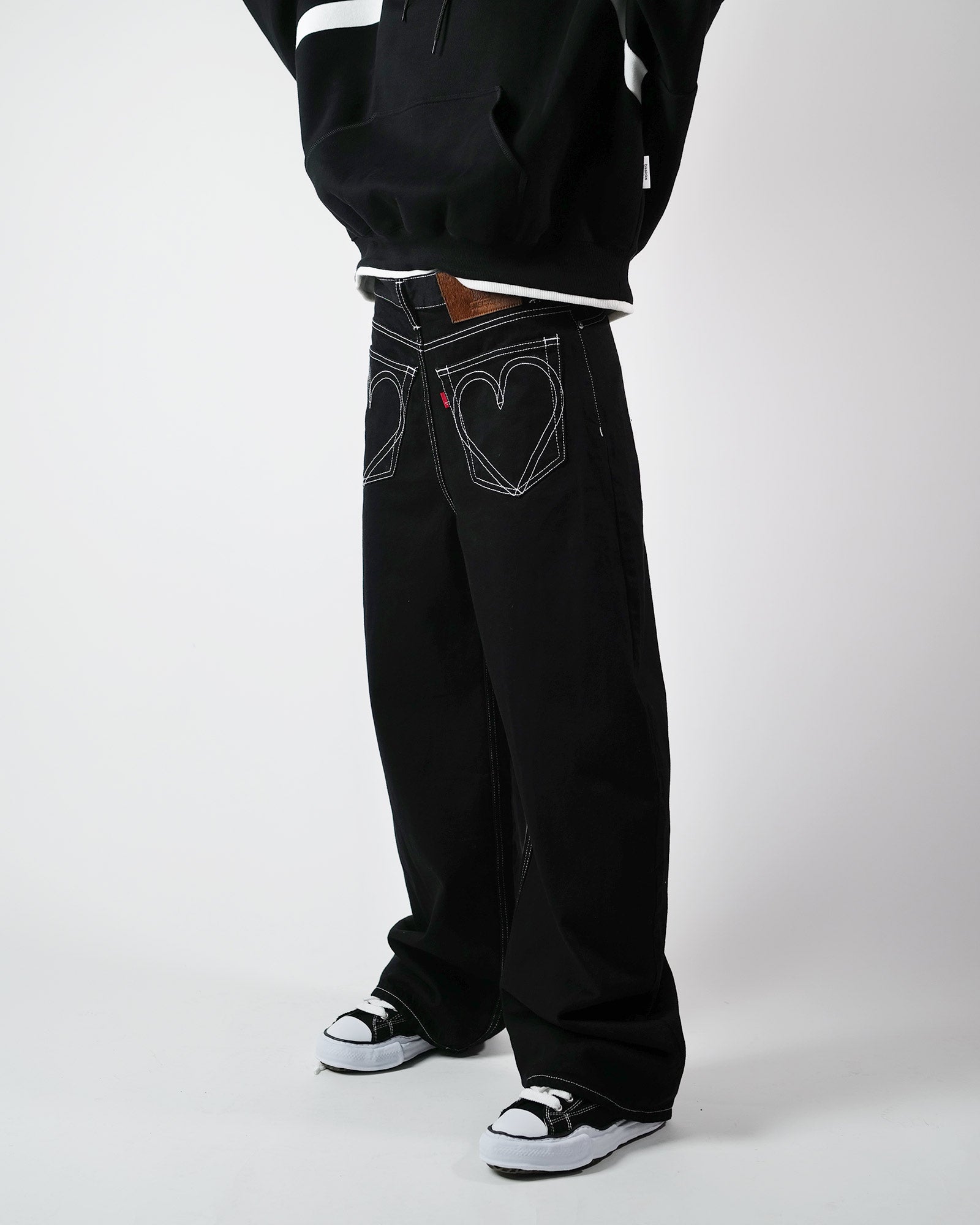 BASICKS・ベイシックス - デニムパンツ BACK FRONT BARREL DENIM / BLACK