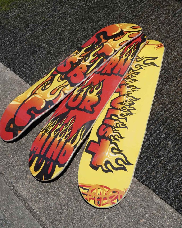 CVTVLIST × CVTVLIST SB DECK / RED