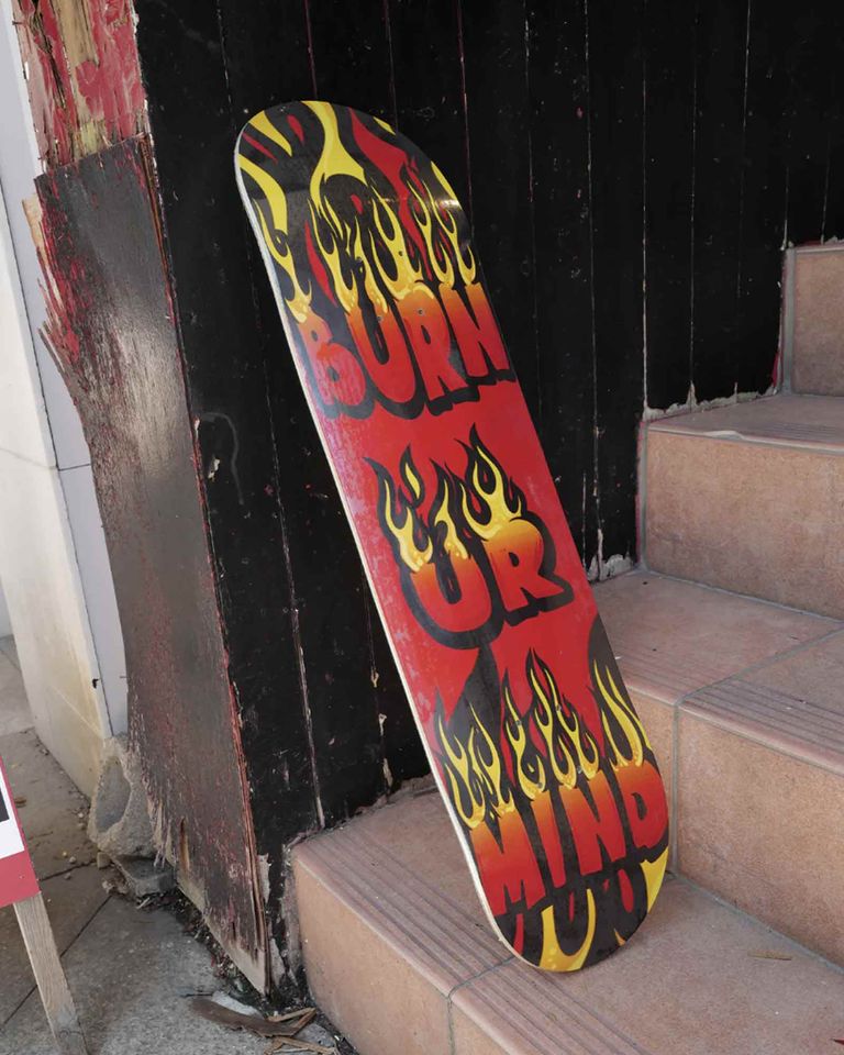 CVTVLIST × CVTVLIST SB DECK / RED